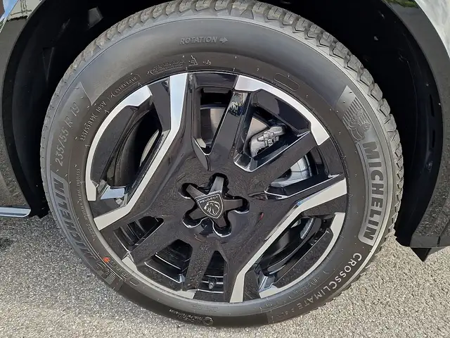 Peugeot 3008 Elektro 210 73kWh GT Exclusive "Juli verfügbar" Ansicht 10