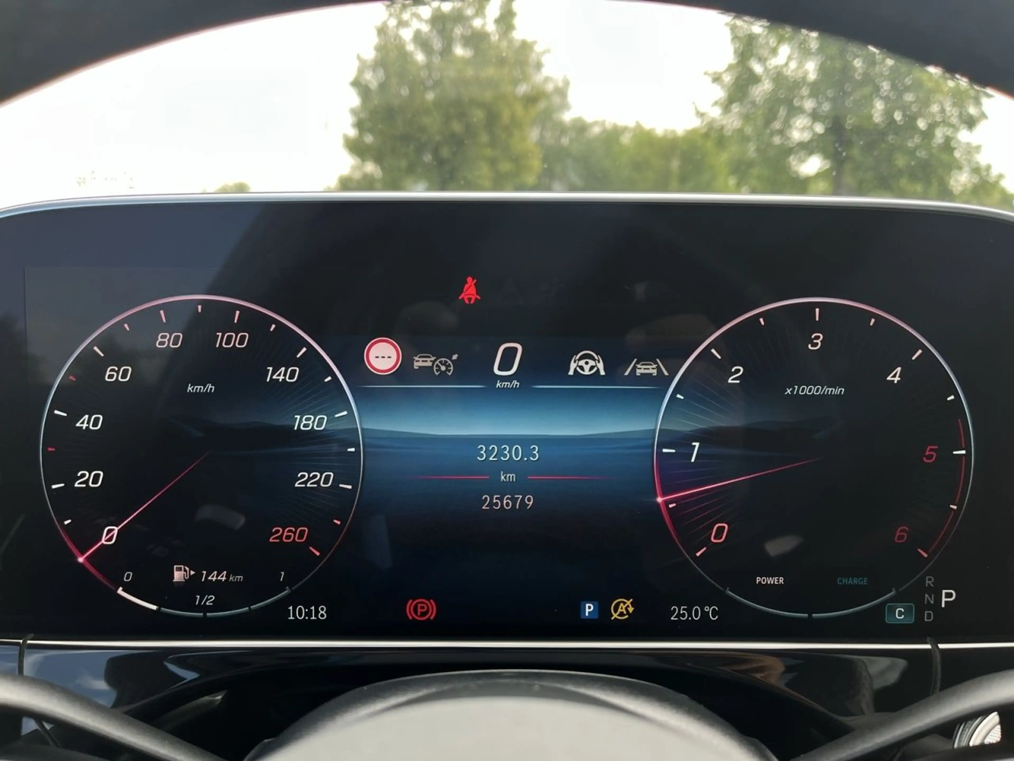 Mercedes-Benz E 450 d T 4M AMG+BURM+NIGHT+AIRMATIC+DIGI LIGHT — photo 12