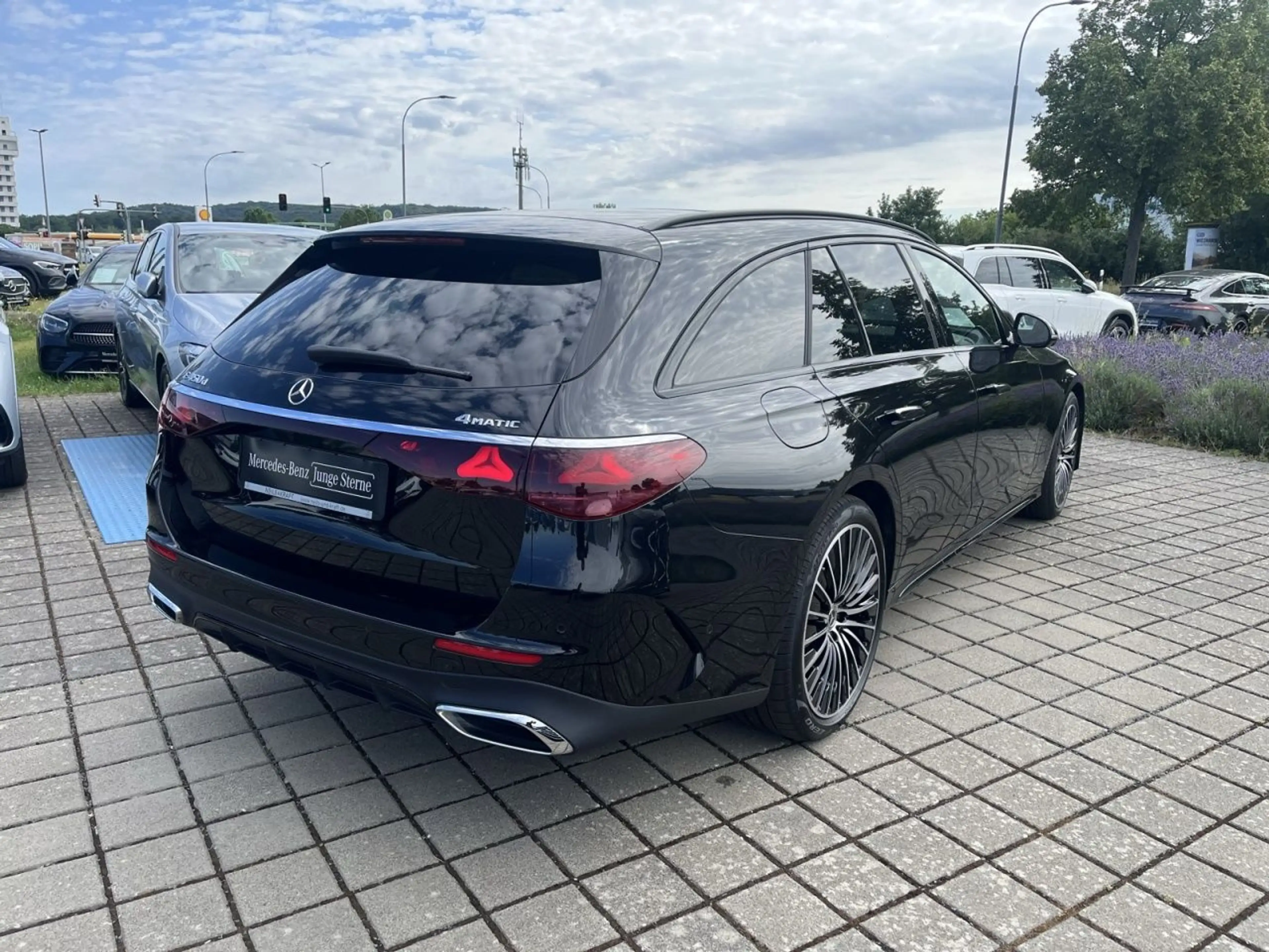 Mercedes-Benz E 450 d T 4M AMG+BURM+NIGHT+AIRMATIC+DIGI LIGHT — photo 6