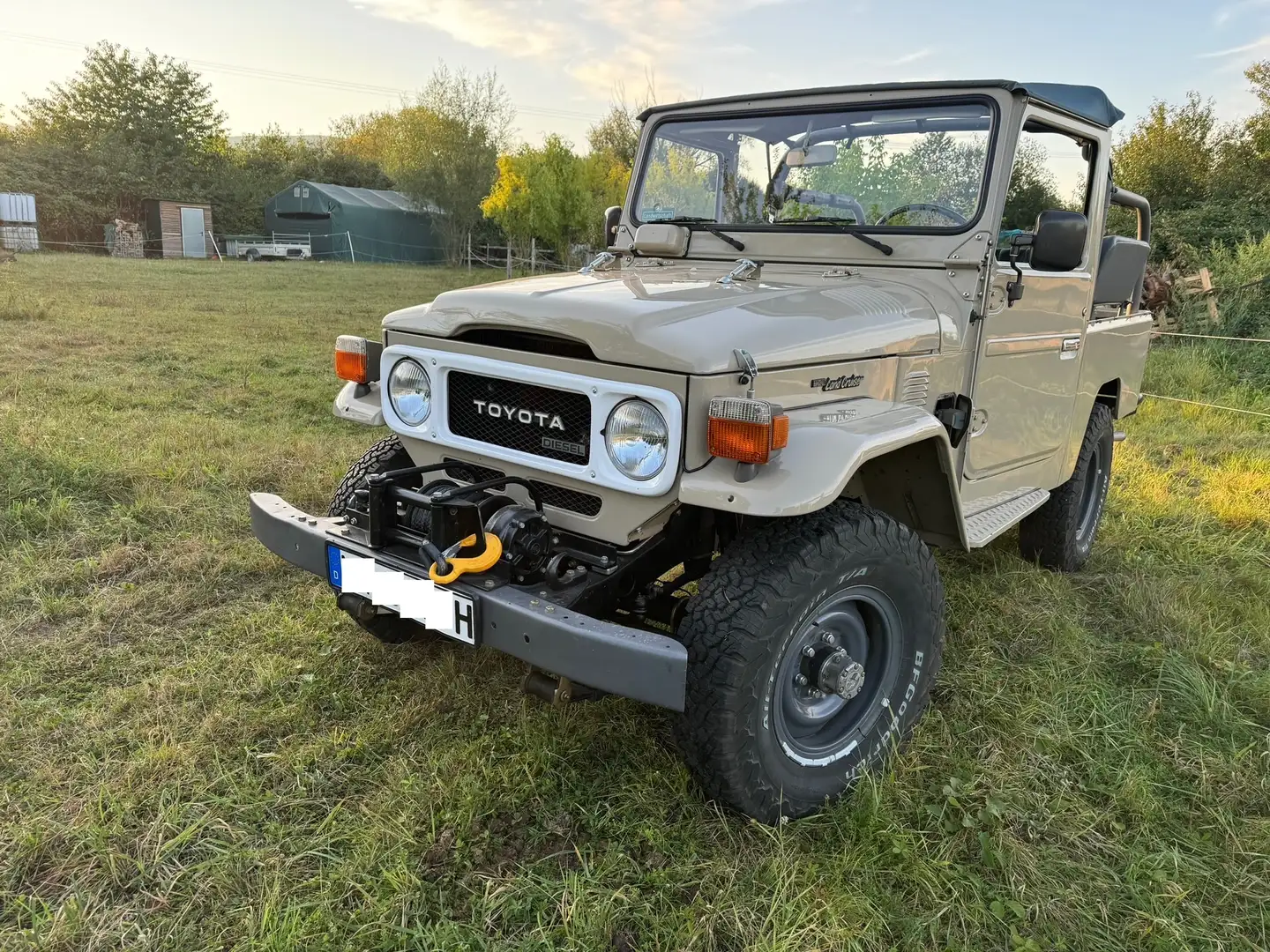 Toyota Land Cruiser BJ 46 (1984) Beige - 1
