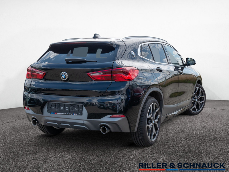 BMW X2 sDrive 20i M-Sport X W-LAN HUD LED PANO — photo 3