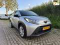 Toyota Aygo X 1.0 VVT-i MT Play, Apple CarPlay, Camera, Bluetoot Grijs - thumbnail 1