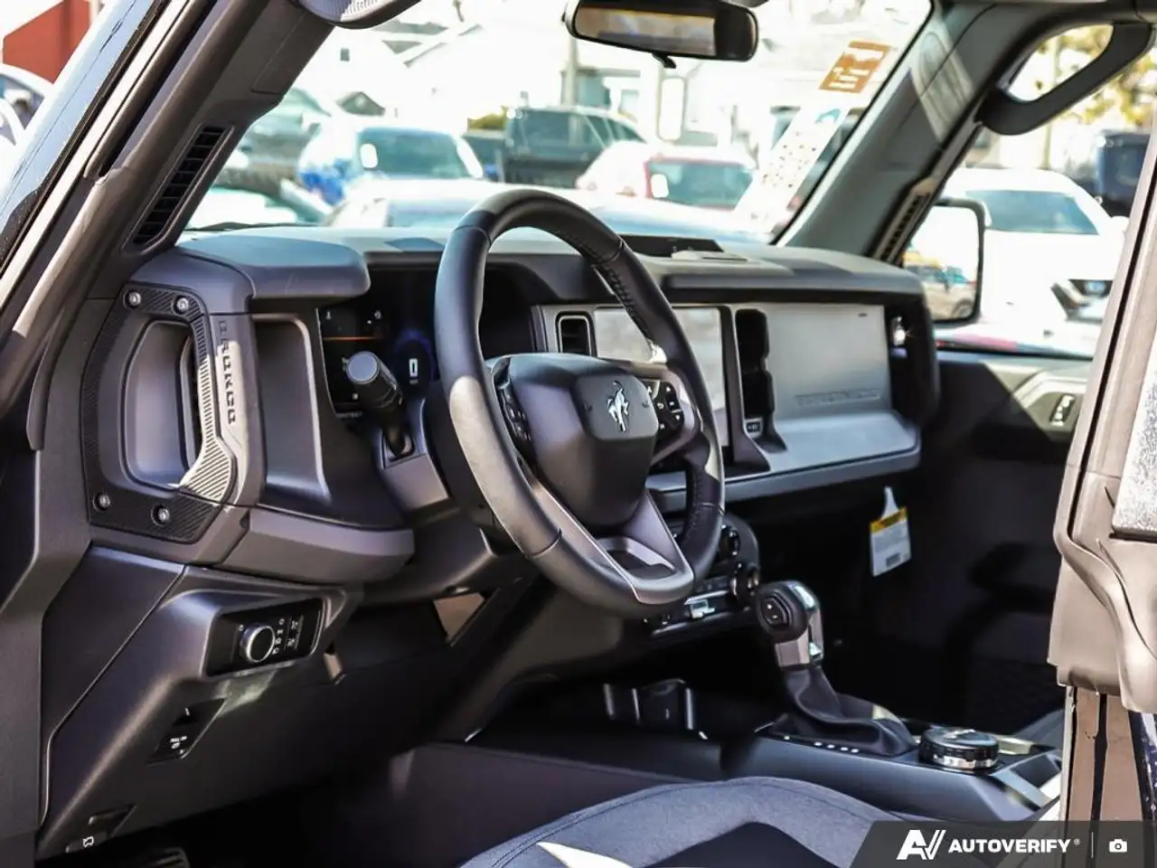 Ford Bronco снимка Ford Bronco