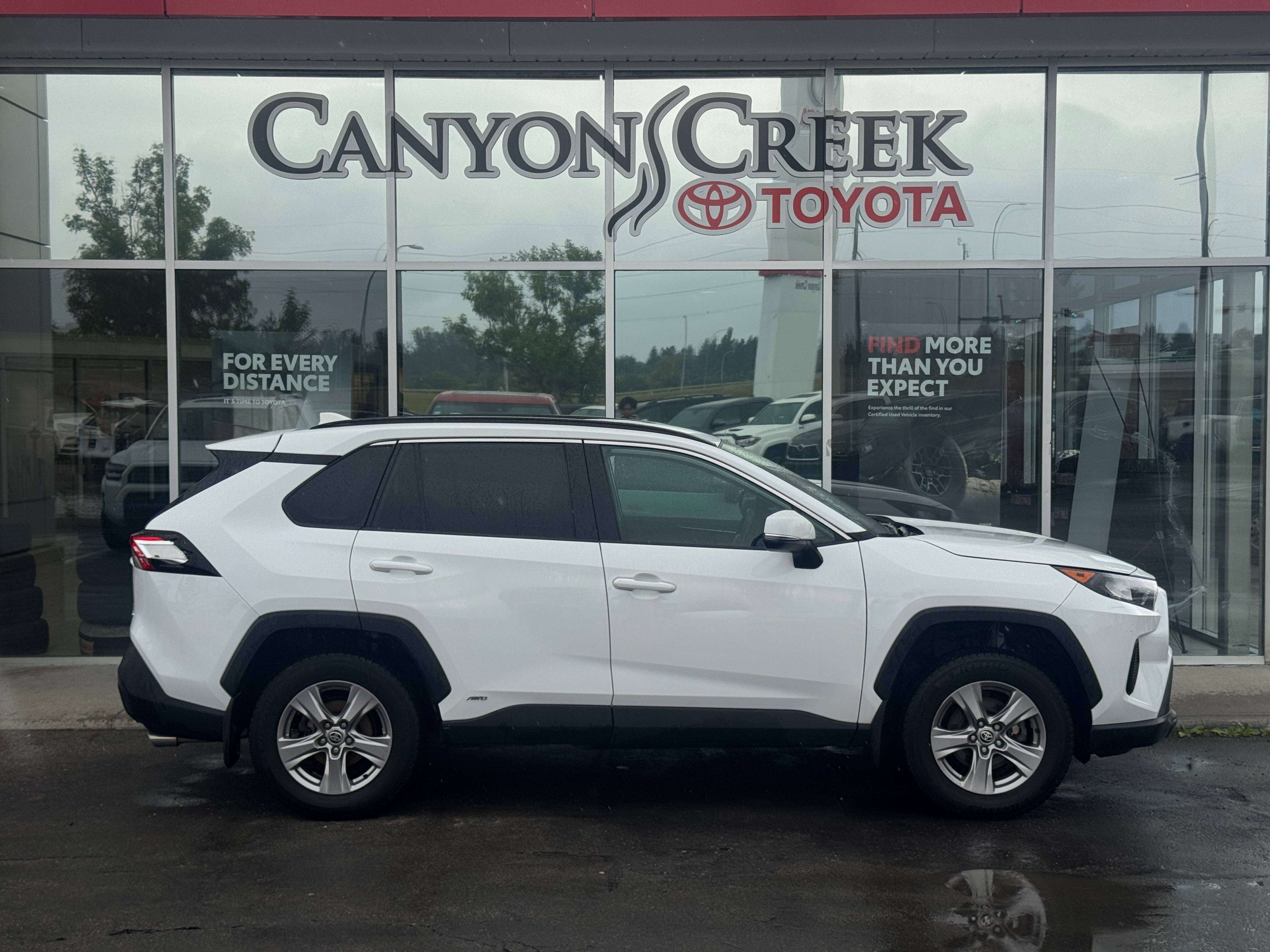 2022 Toyota RAV4 Toyota Certified | Low km | AWD | Hybrid | — снимка 1