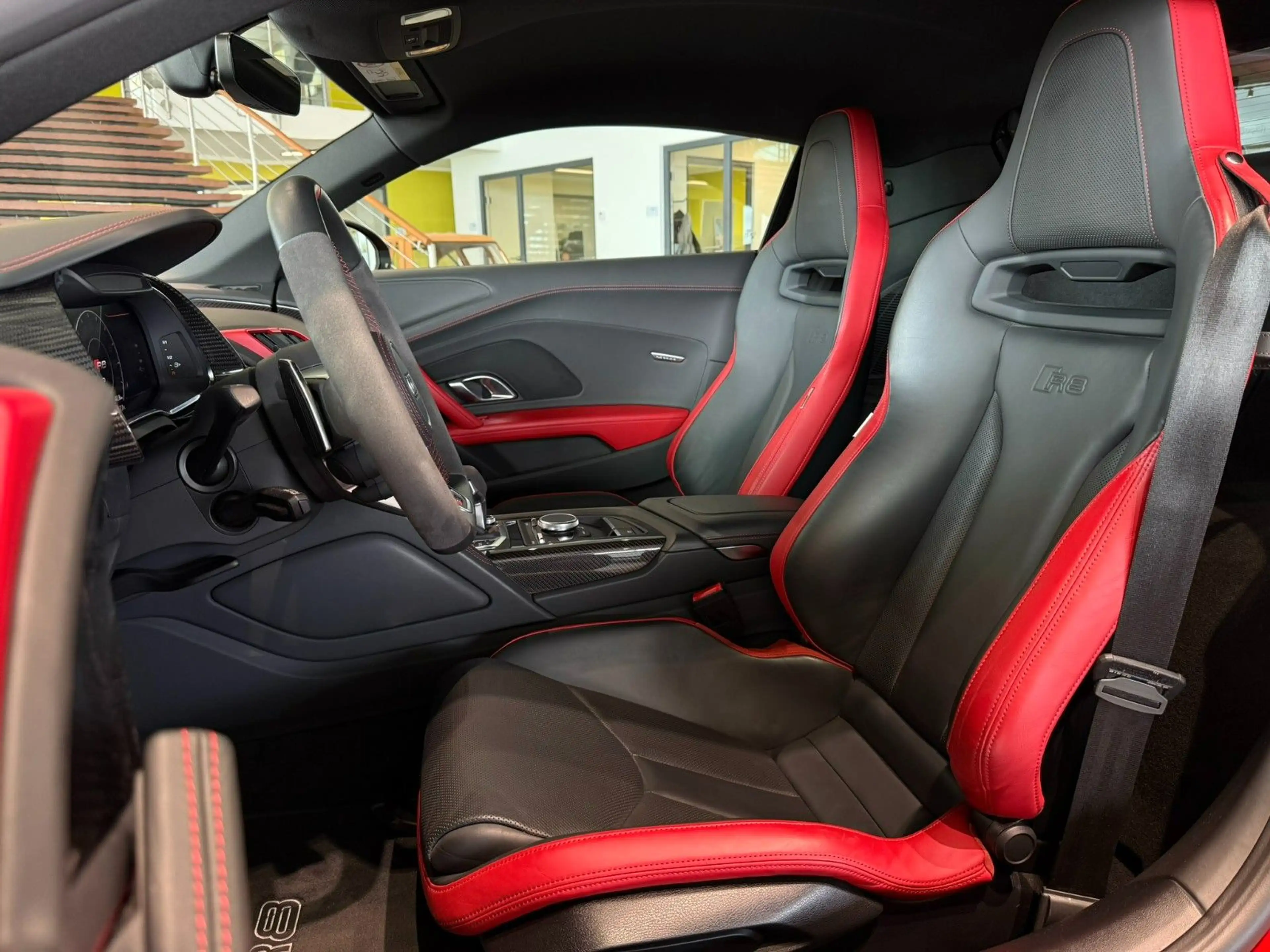 Audi R8 Coupe 5.2 FSI RWD*Keramik*Carbon*Schalensitze — photo 13