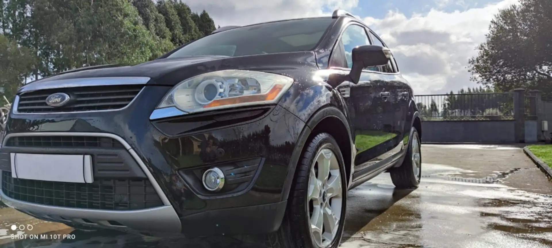 Ford Kuga 2.0TDCI Titanium 4WD Schwarz - 2
