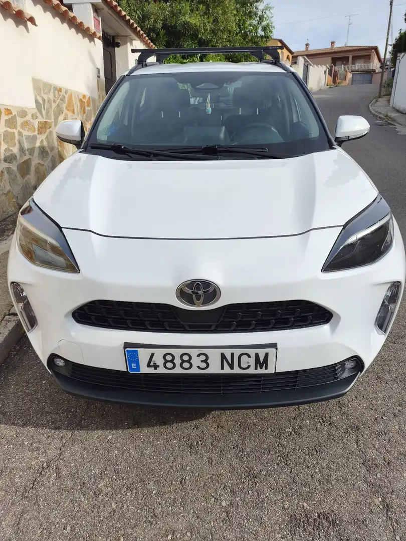 Toyota Yaris Cross 120H Active Tech Pack Connect - 1