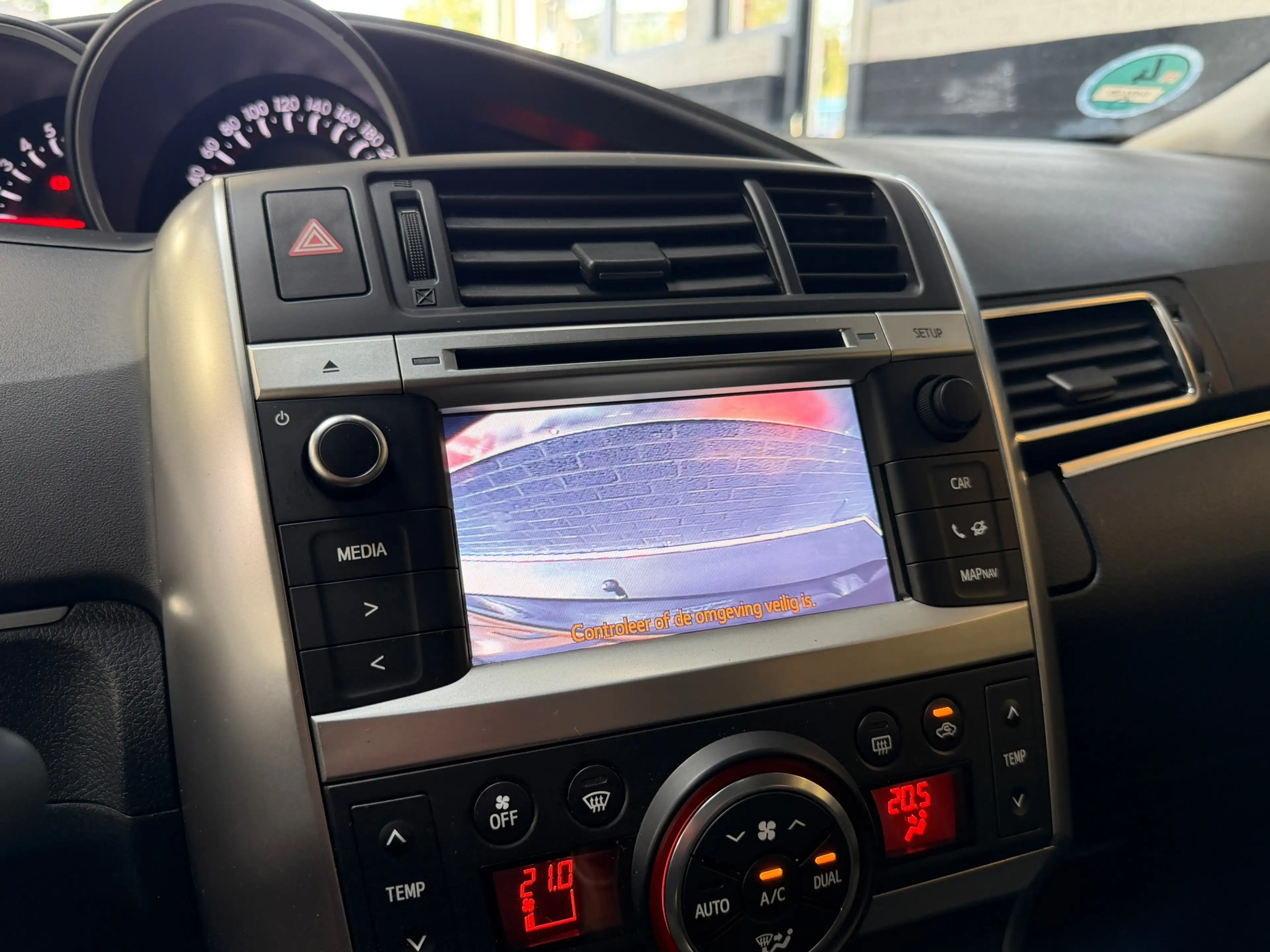 Toyota Verso 1.6 VVT-i Aspiration | Camera | Pano |6-bak | Zeer — photo 23