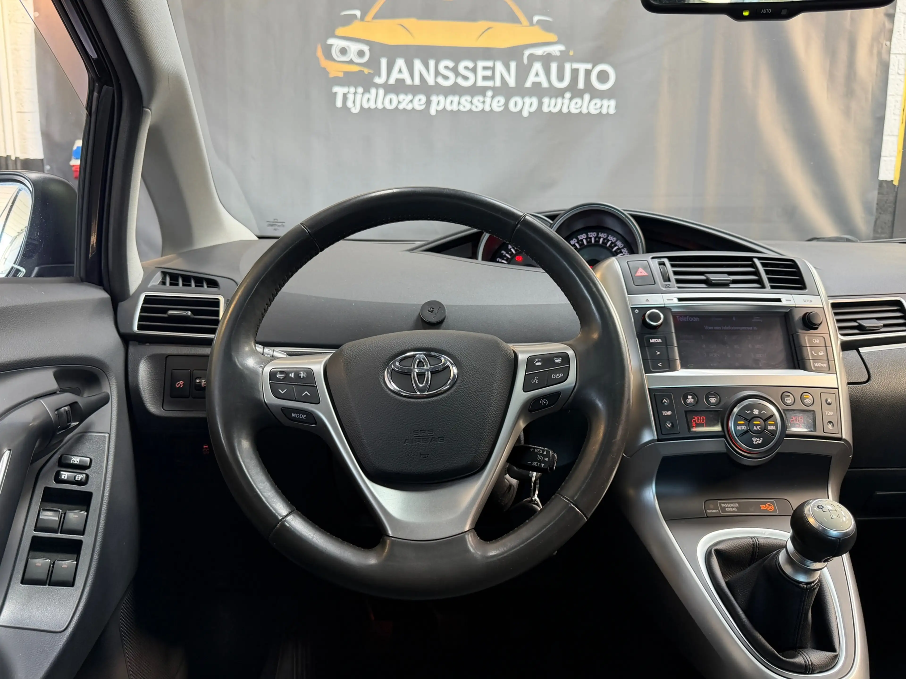 Toyota Verso 1.6 VVT-i Aspiration | Camera | Pano |6-bak | Zeer — photo 35