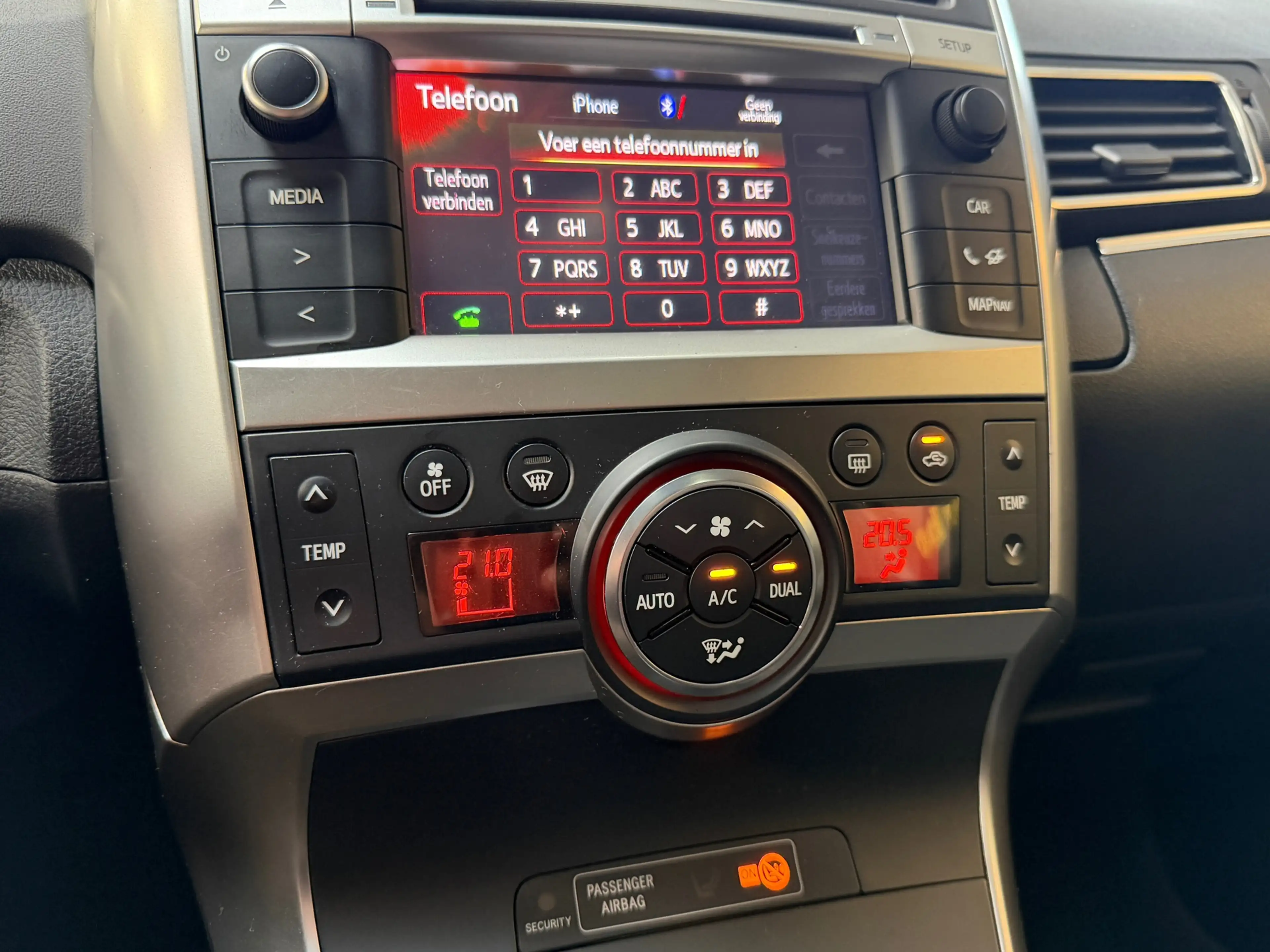 Toyota Verso 1.6 VVT-i Aspiration | Camera | Pano |6-bak | Zeer — photo 21