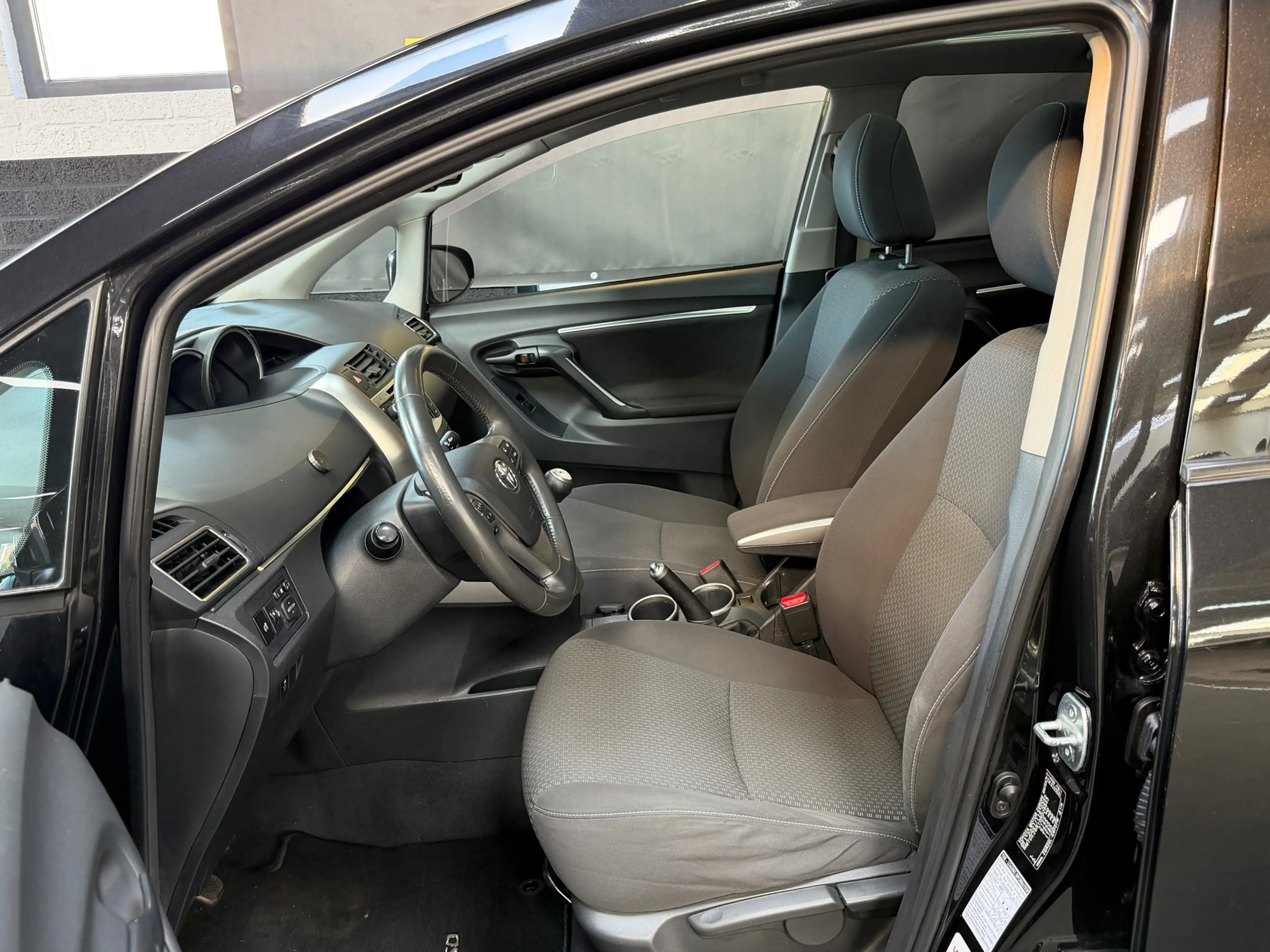 Toyota Verso 1.6 VVT-i Aspiration | Camera | Pano |6-bak | Zeer — photo 11
