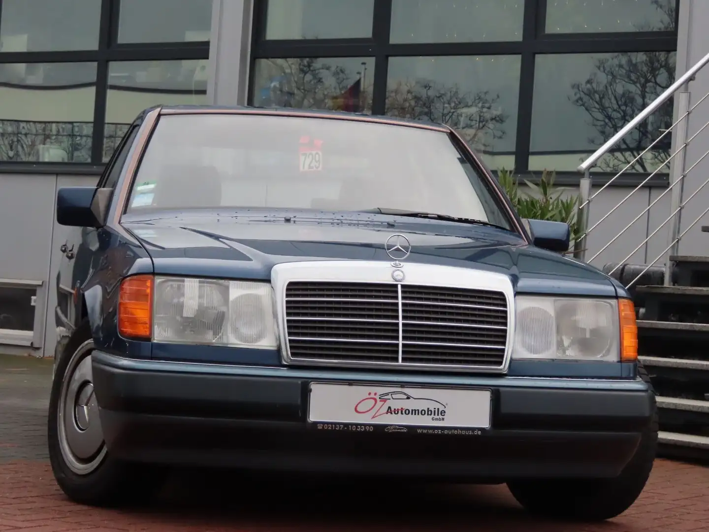 Mercedes-Benz E 200 1Hand H-Kezh. Euro2 TÜV NEU Scheckheft ge. Albastru - 1