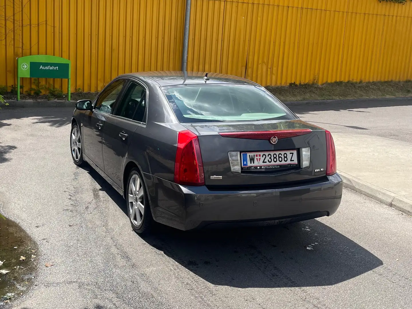 Cadillac BLS BLS 2,0 T Elegance Elegance Grau - 2
