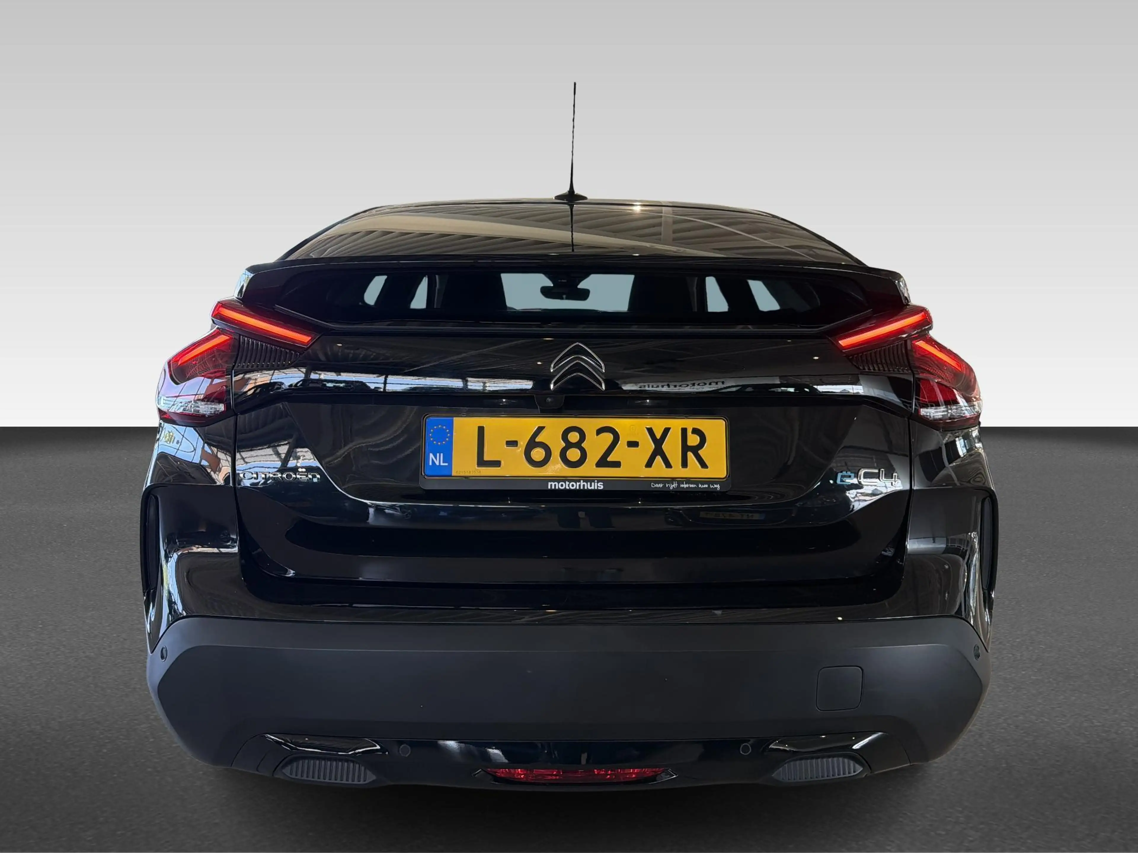 Citroen E-C4 Electric Shine 50 kWh | Achteruitrijcamera met 180° Area vi — photo 10