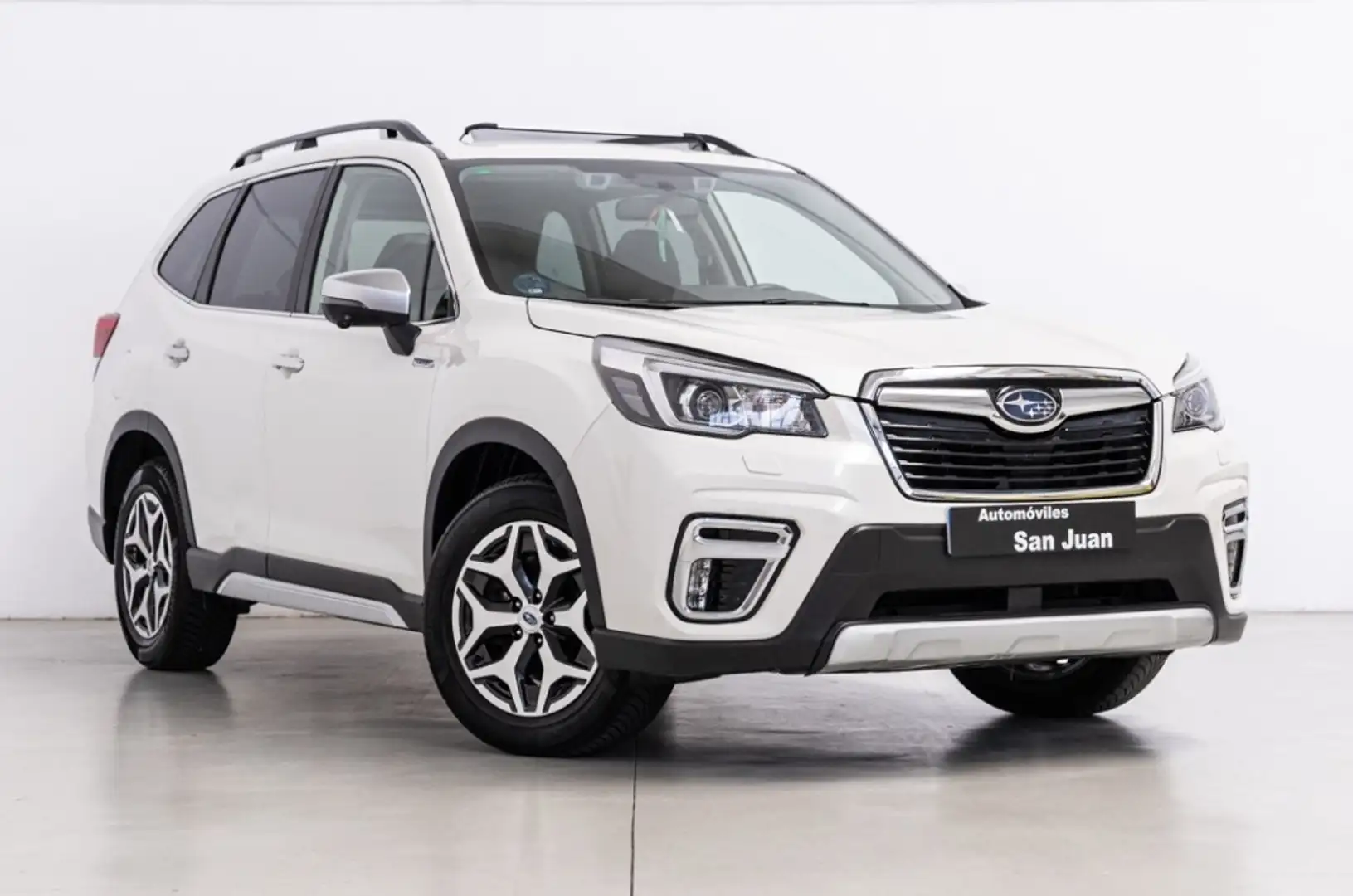 Subaru Forester 2.0i Hybrid Executive Plus CVT Blanco - 1