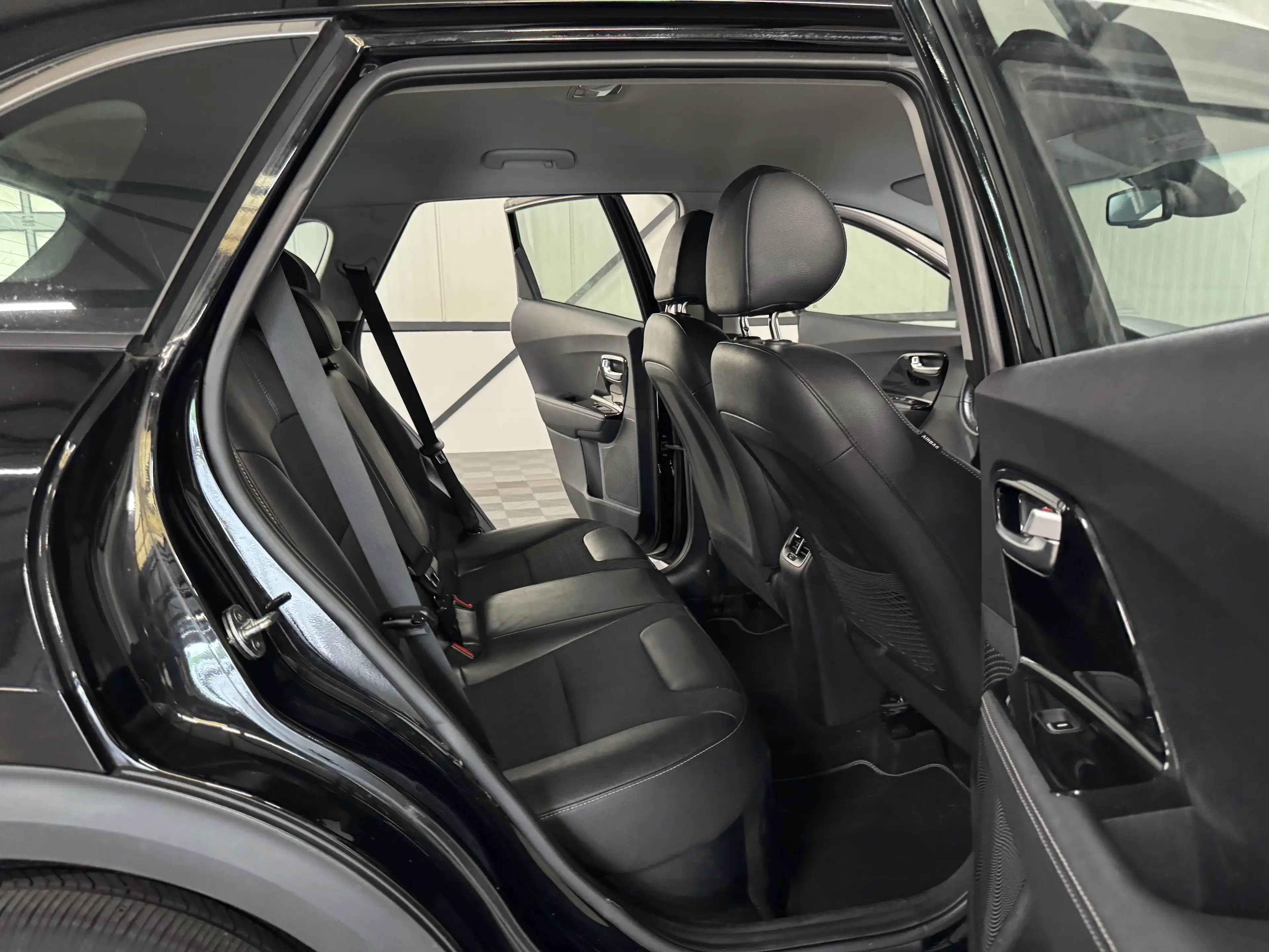 Kia Niro 1.6 GDi Hybrid | DynamicLine | Navi | Camera — photo 4