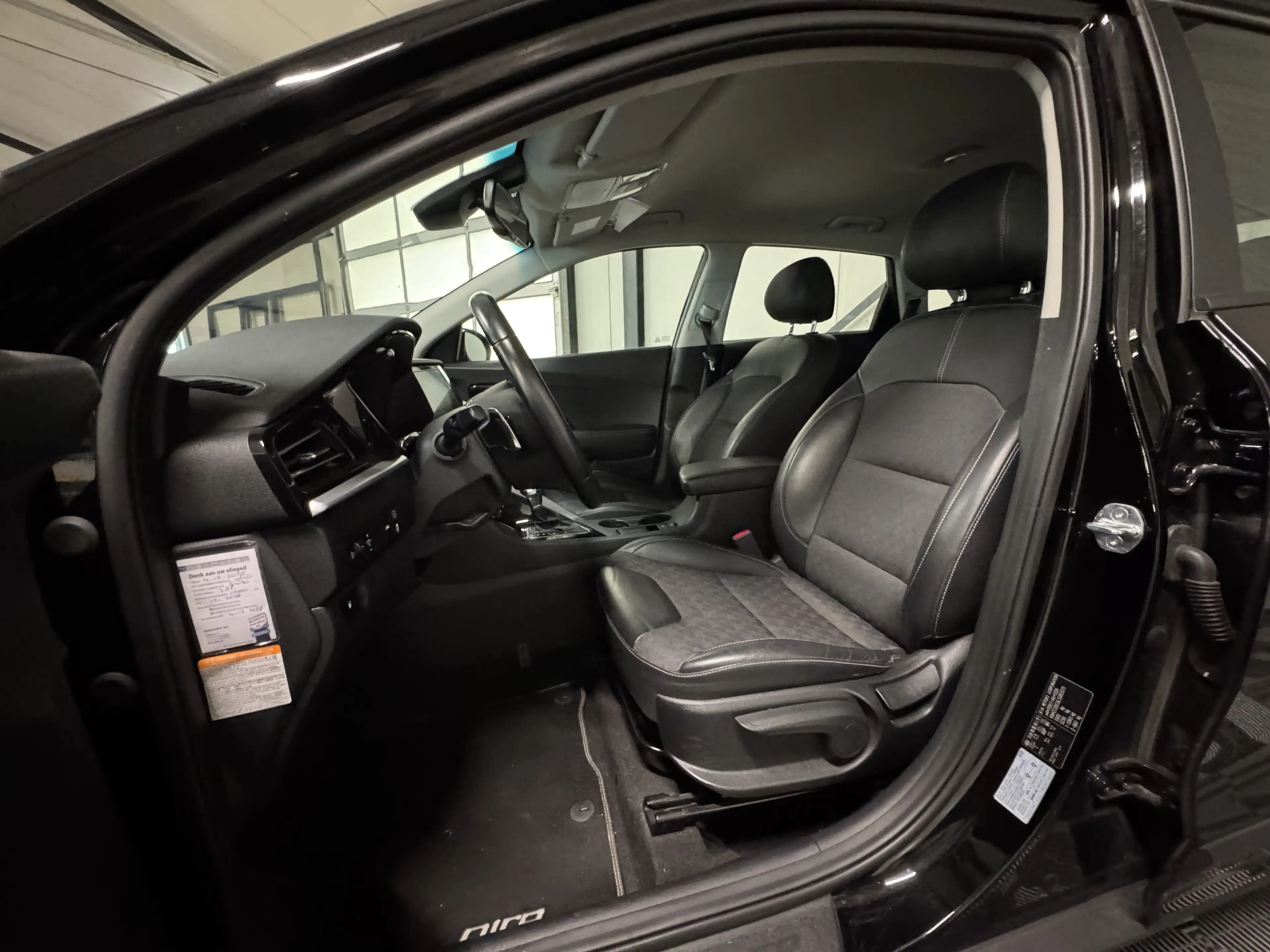 Kia Niro 1.6 GDi Hybrid | DynamicLine | Navi | Camera — photo 19