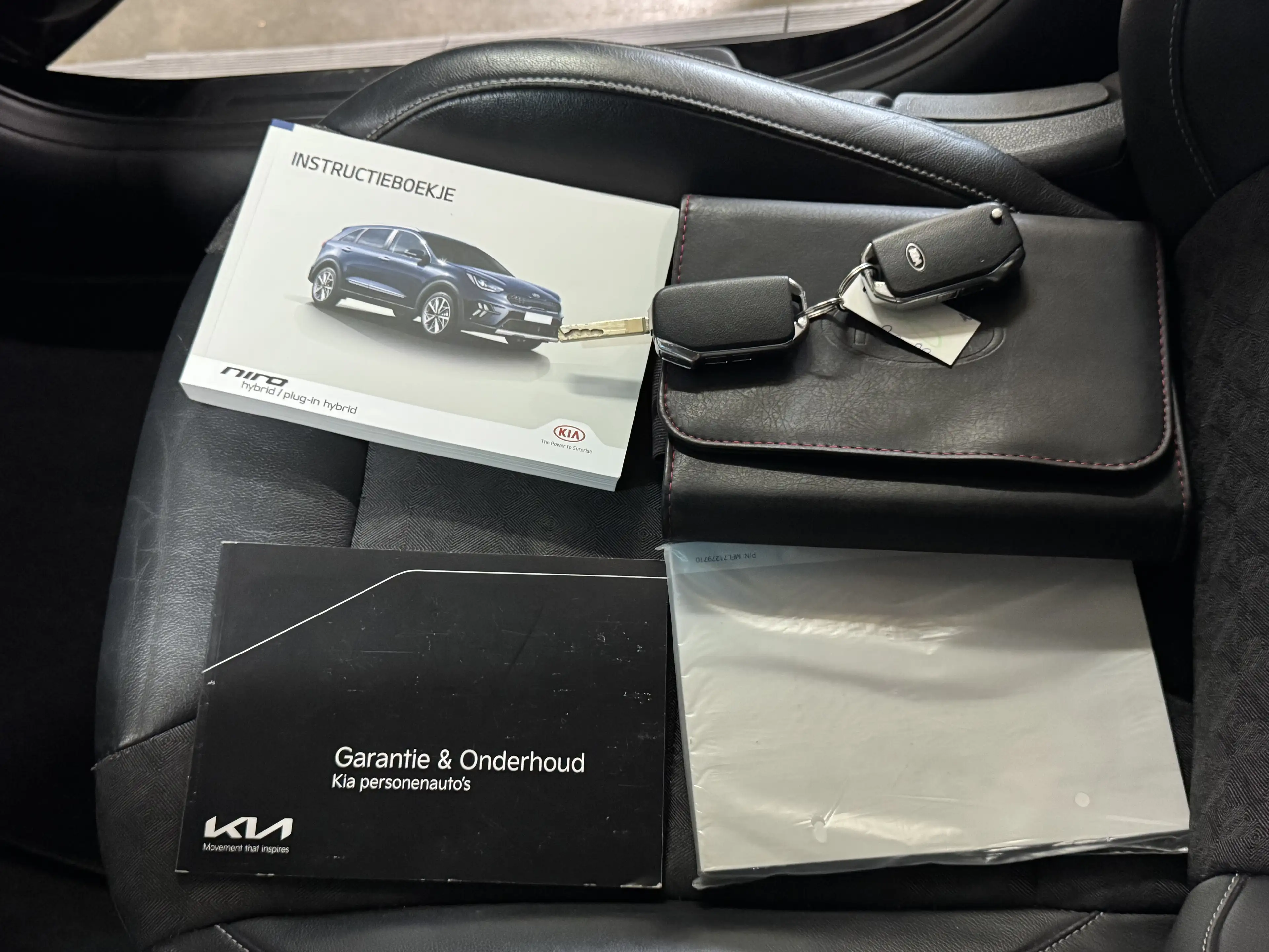 Kia Niro 1.6 GDi Hybrid | DynamicLine | Navi | Camera — photo 22