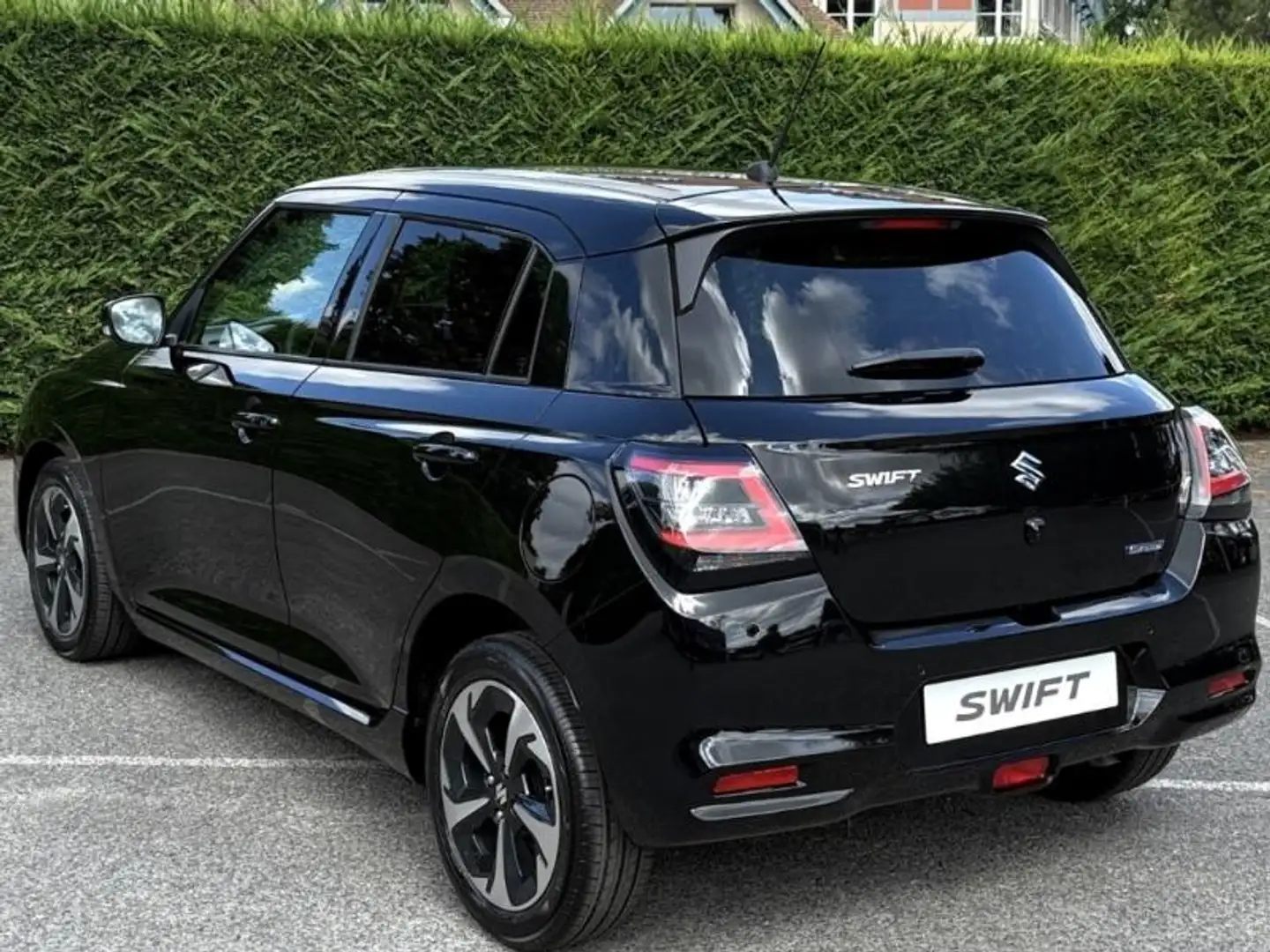 Suzuki Swift 1.2 Hybrid 83ch Pack Auto Black - 2