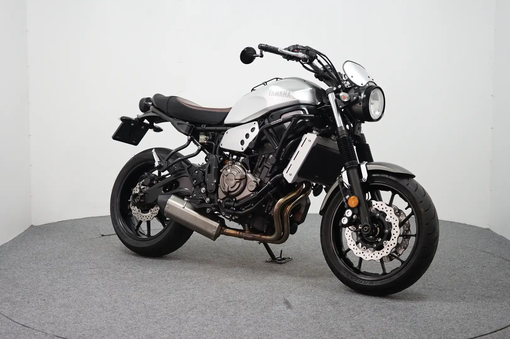 Yamaha XSR 700 Grijs - 2