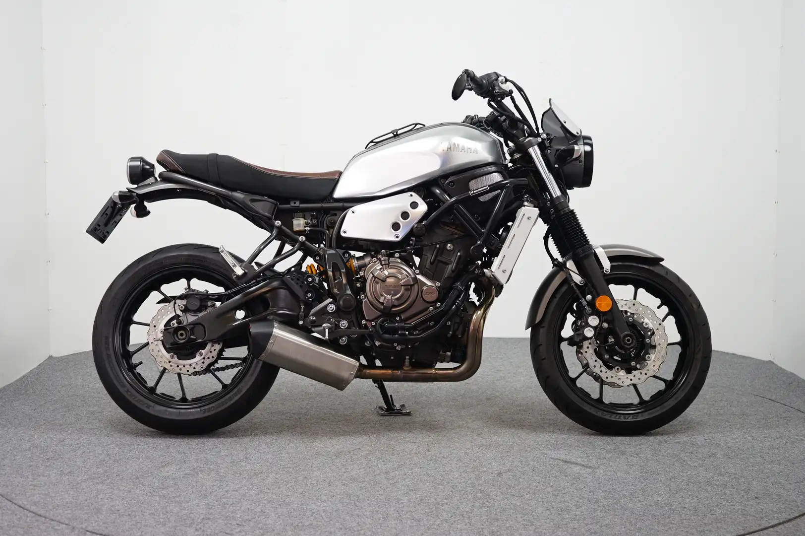 Yamaha XSR 700 Grijs - 1