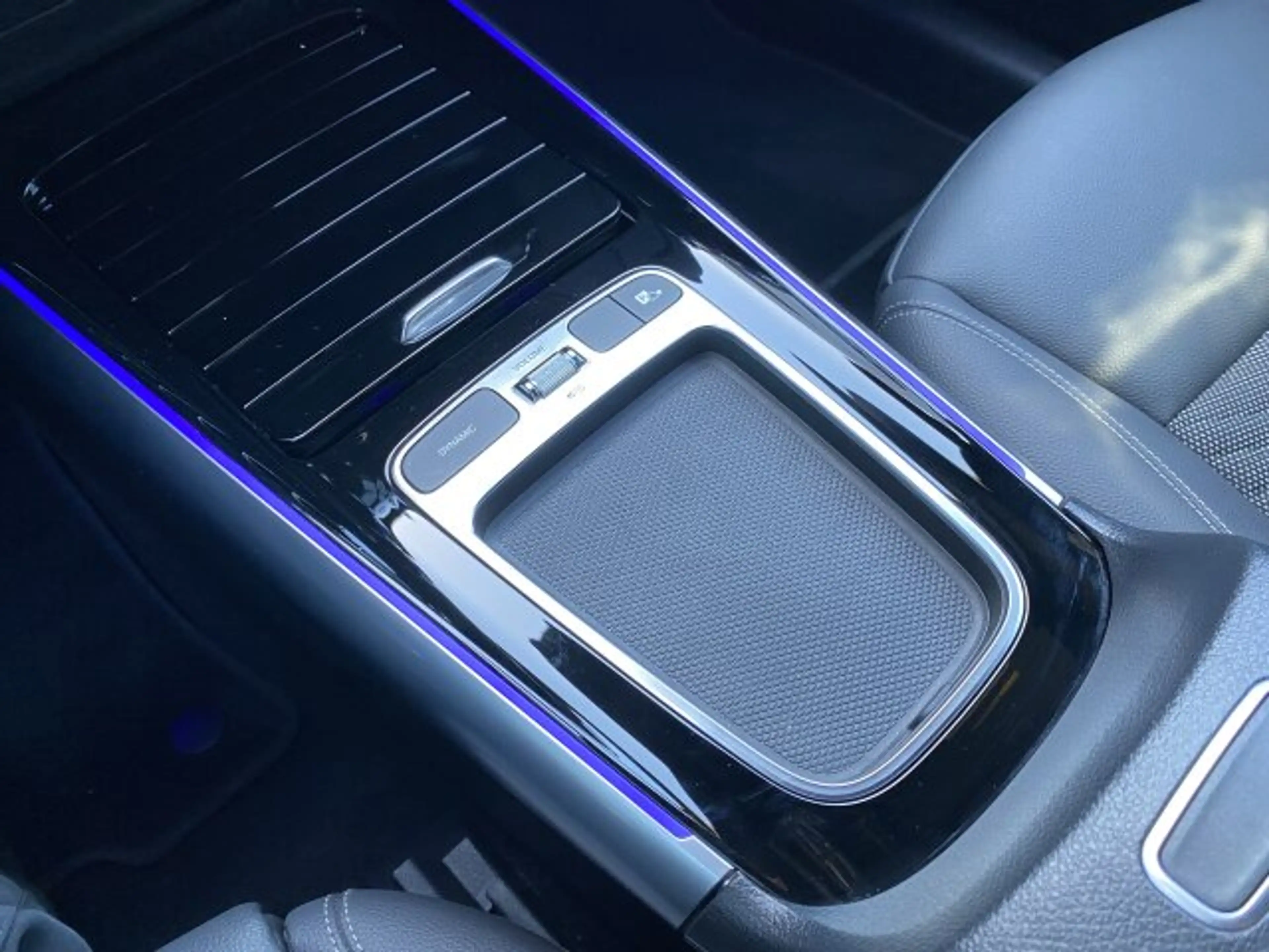 Mercedes-Benz EQA 250 EQA 250+ Progressive Adv. LED Distronic Kamera.. — photo 11