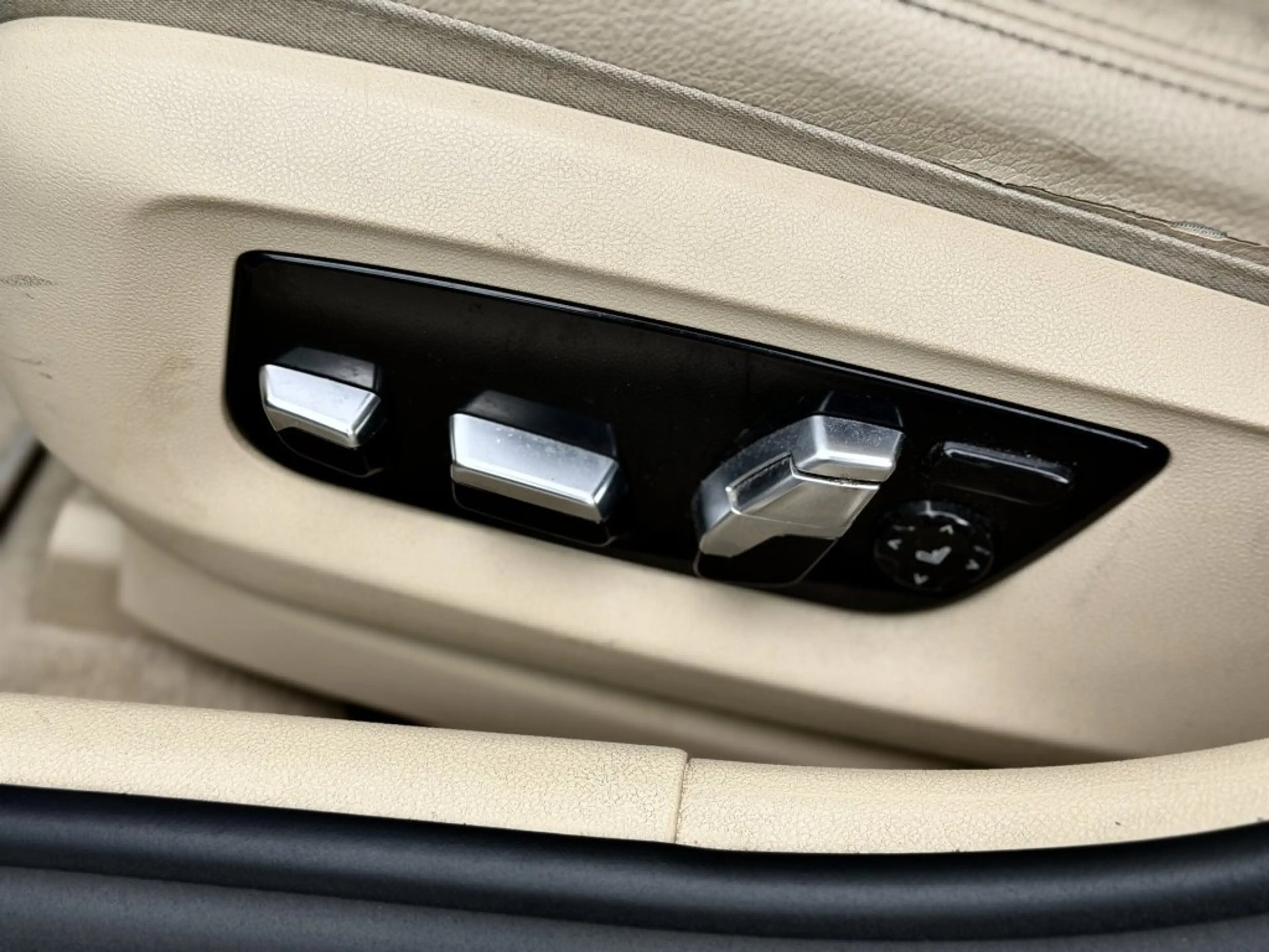 BMW 540 d xDrive — photo 15