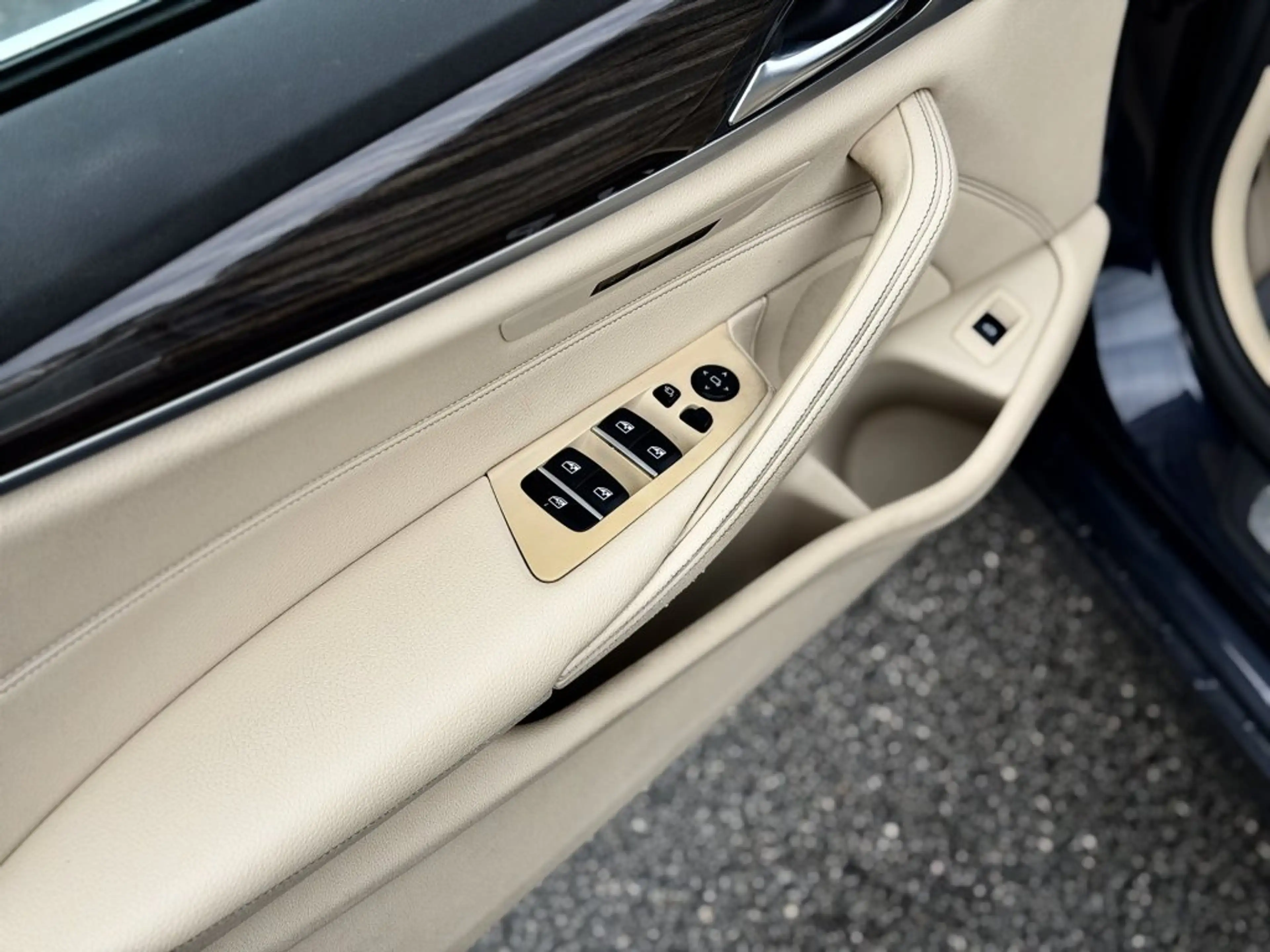 BMW 540 d xDrive — photo 14