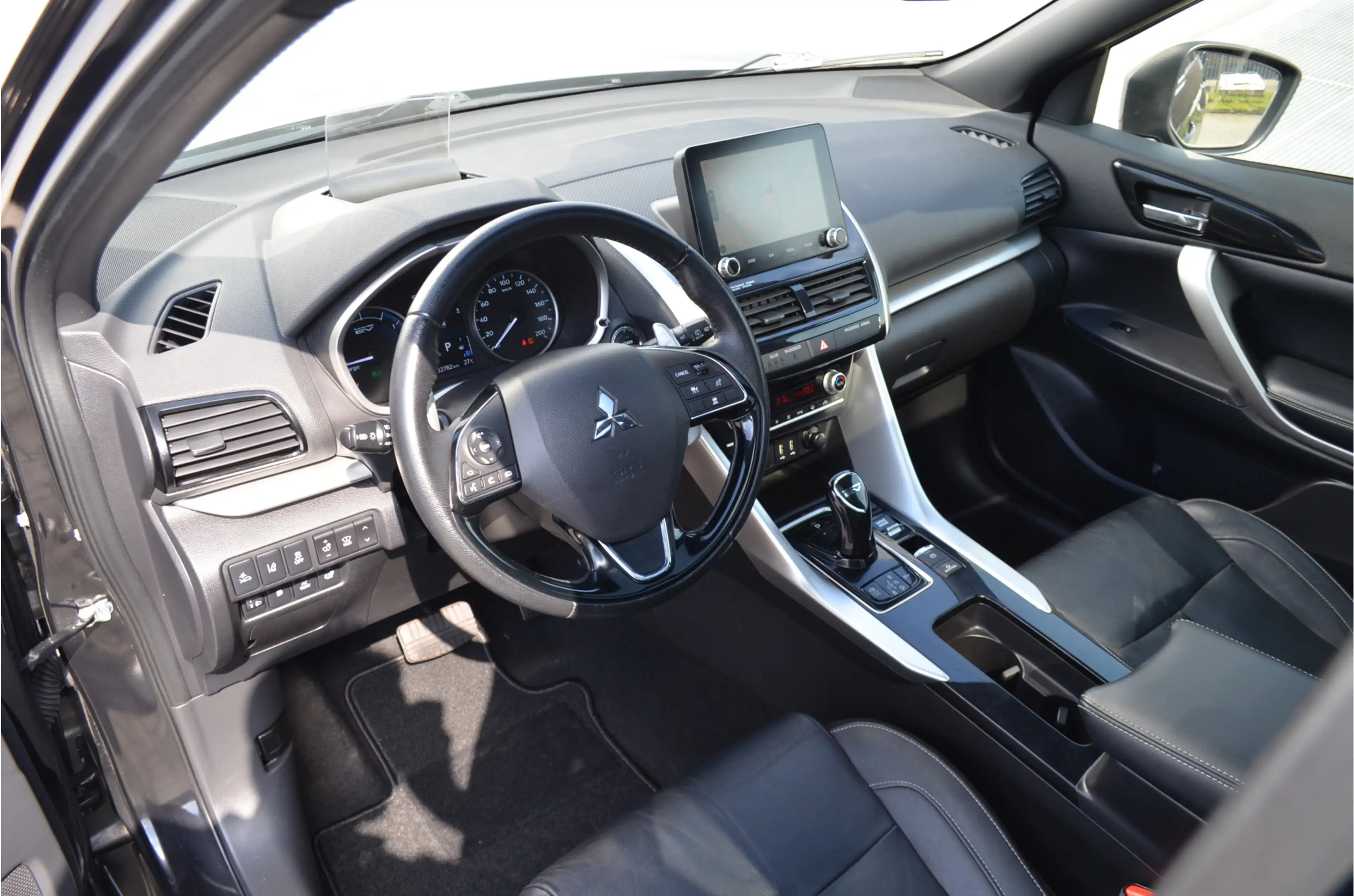 Mitsubishi Eclipse Cross PHEV 2.4 INSTYLE 4WD | PLUG IN HYBRID | V2H | SOH — photo 2
