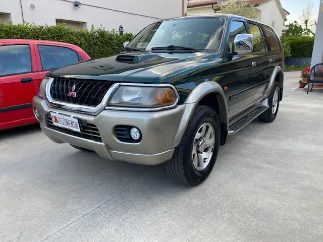 Mitsubishi Pajero Sport Pajero Sport Wagon 2.5 tdi GLS