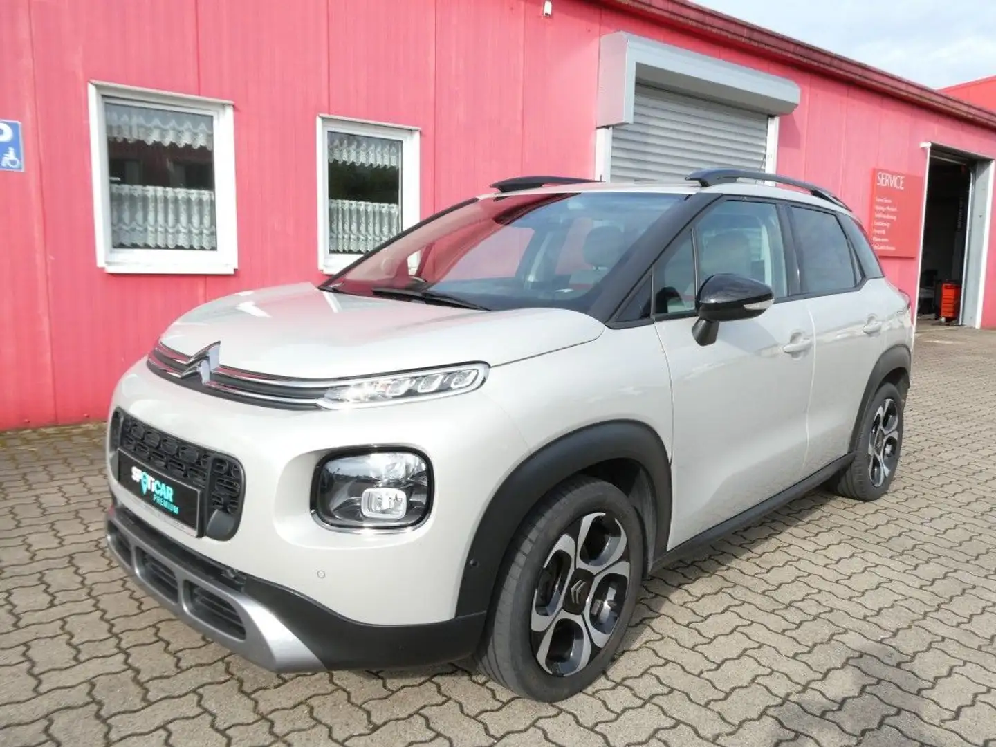 Citroen C3 Aircross BlueHDI 120 Stop & Start EAT6 SHINE Beige - 1
