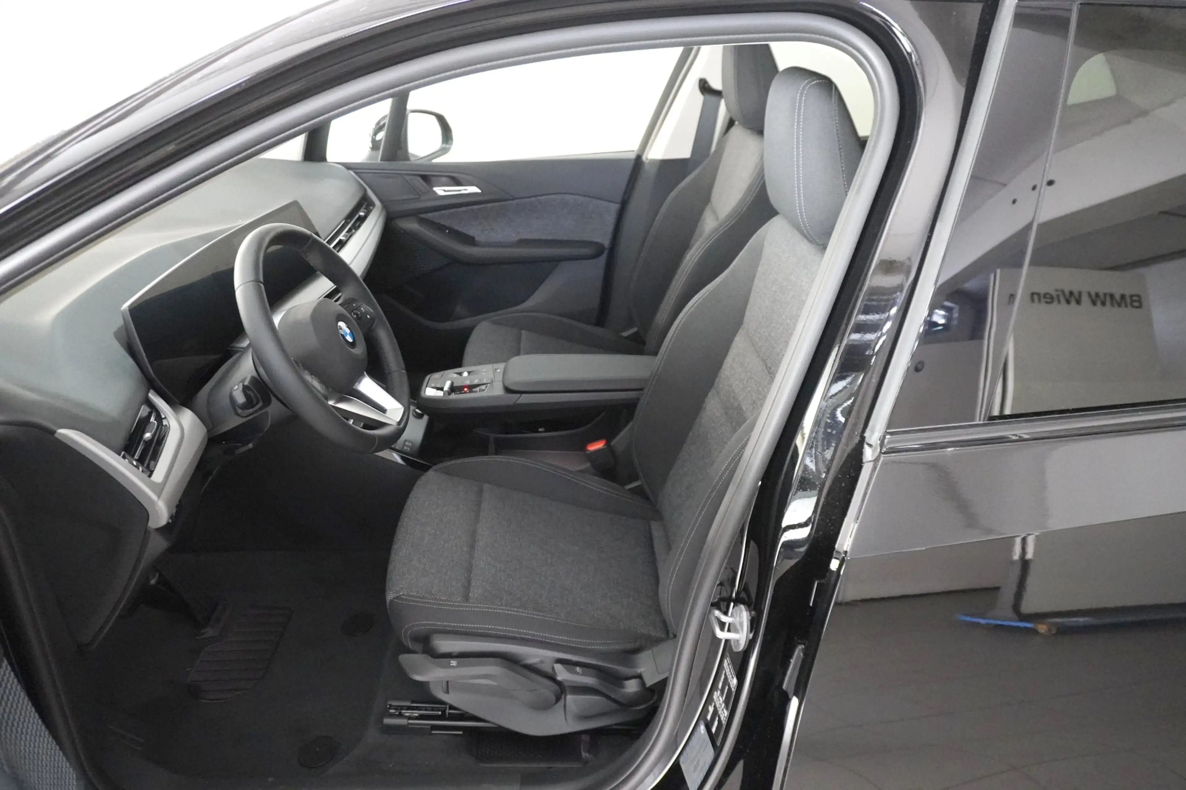BMW 220 d — photo 5