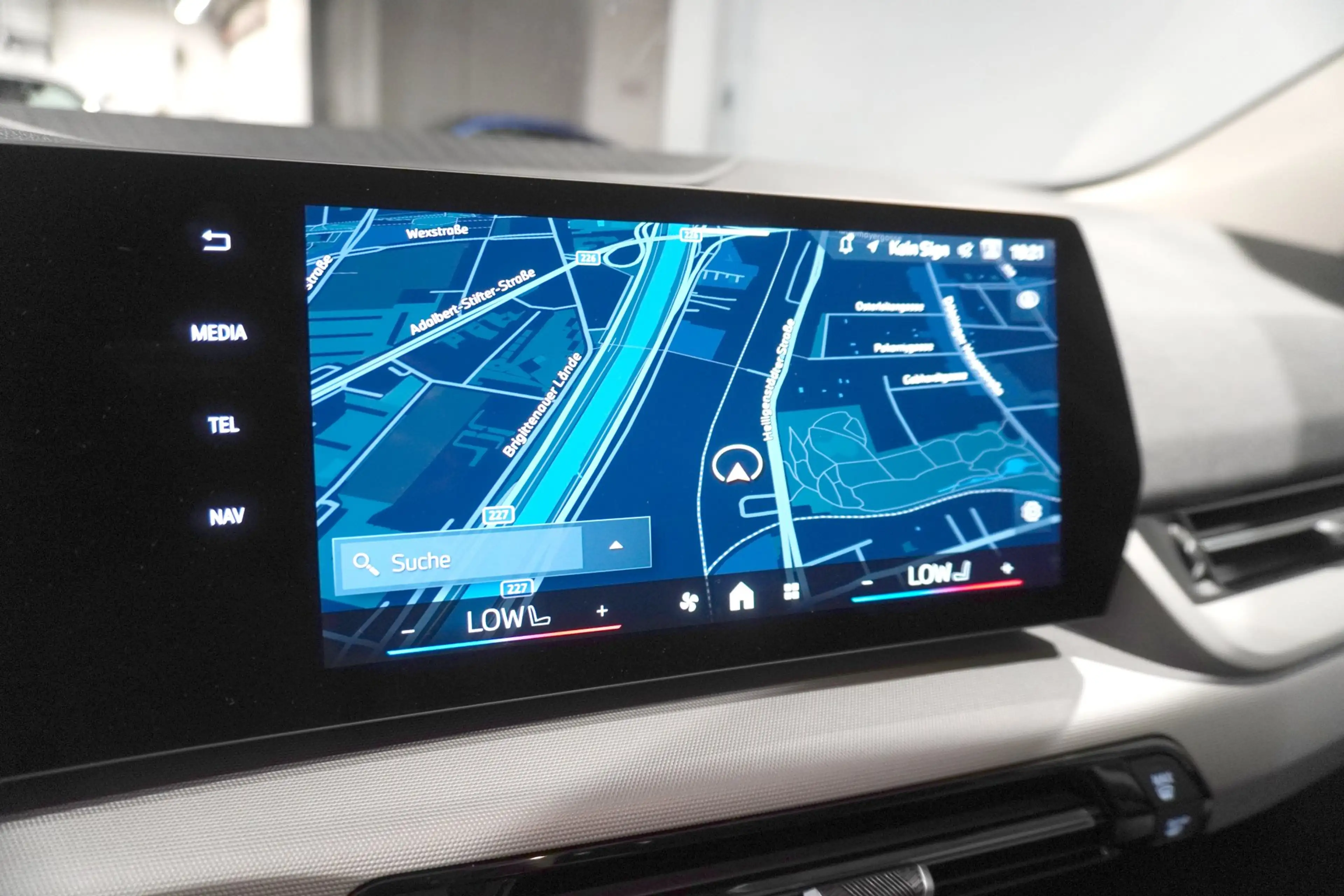 BMW 220 d — photo 15