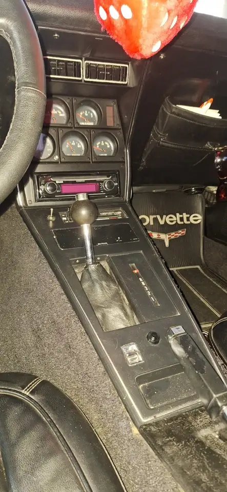 Corvette C3, foto 11