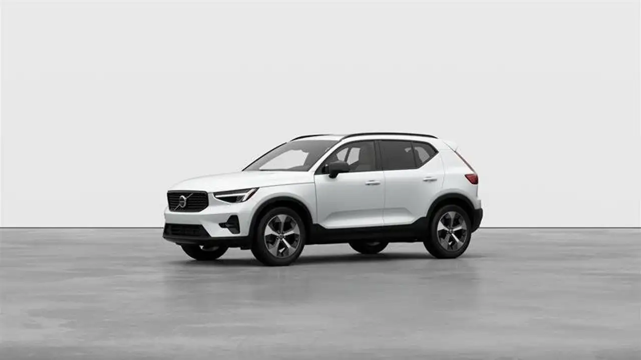 2026 Volvo XC40