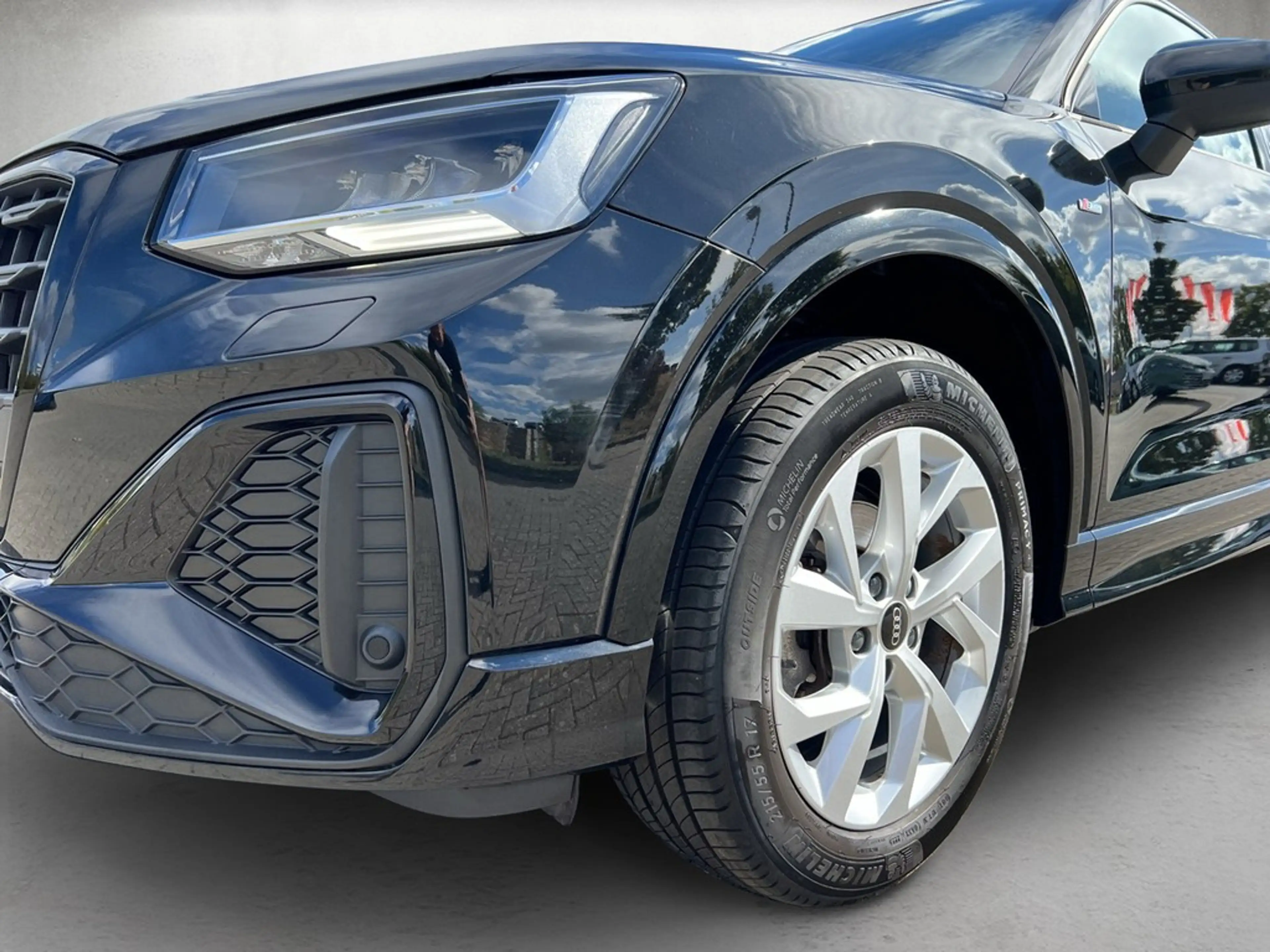 Audi Q2 S line 30 TDI S tronic *Navi*Kamera* — photo 4