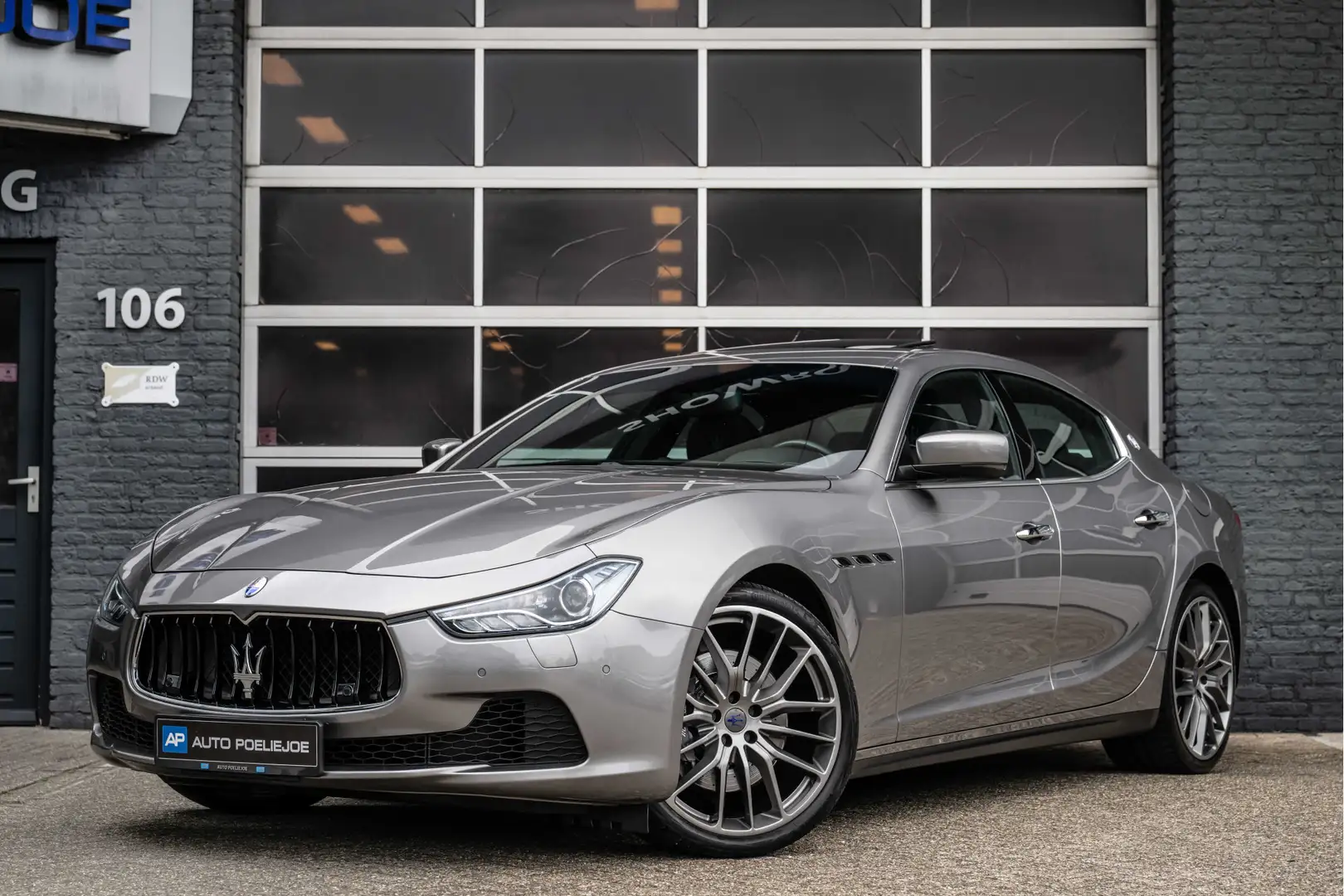 Maserati Ghibli 3.0 V6 D Schuif/kantel dak, Leder, 21LM, 275 PK, H Gris - 1