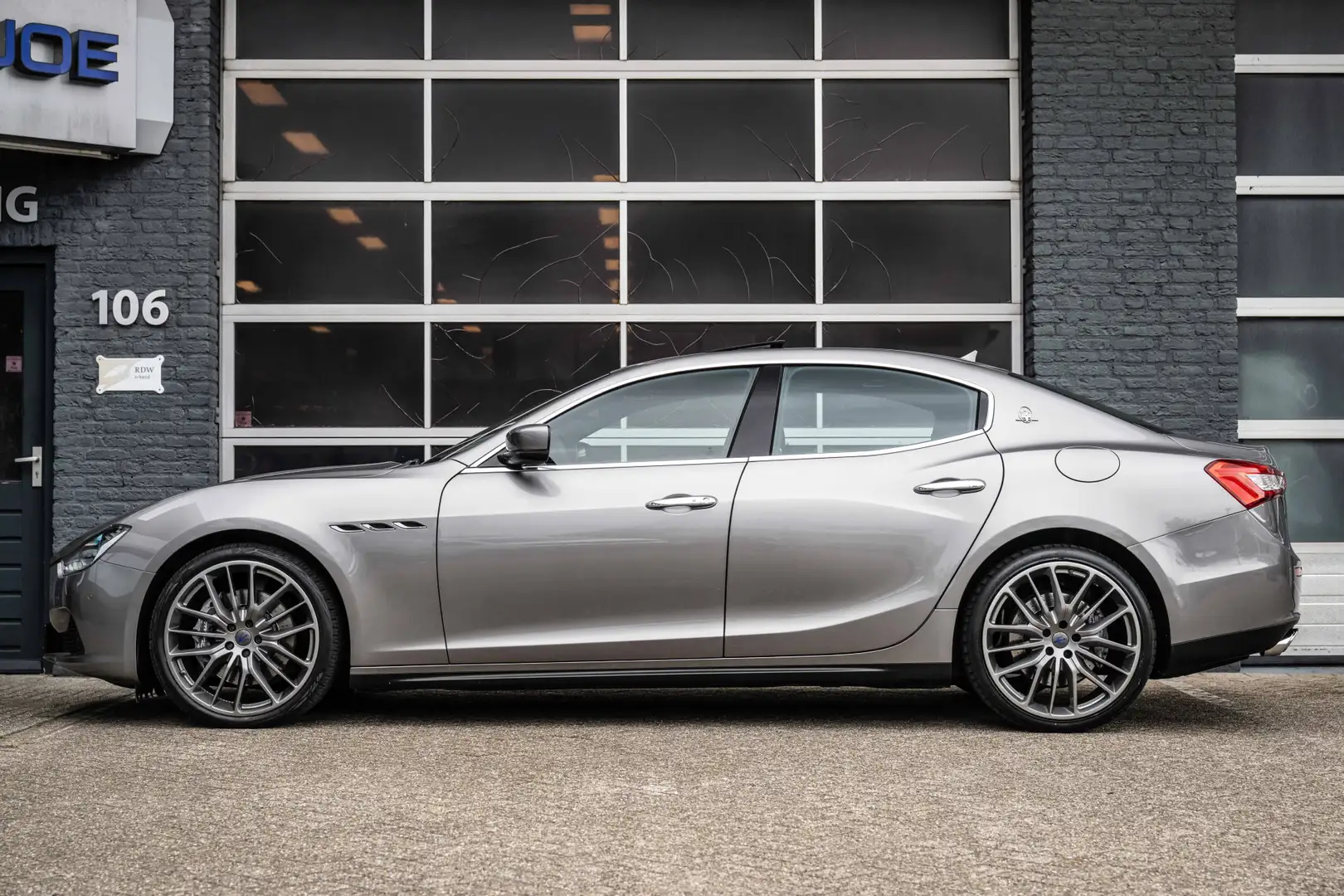 Maserati Ghibli 3.0 V6 D Schuif/kantel dak, Leder, 21LM, 275 PK, H Gris - 2