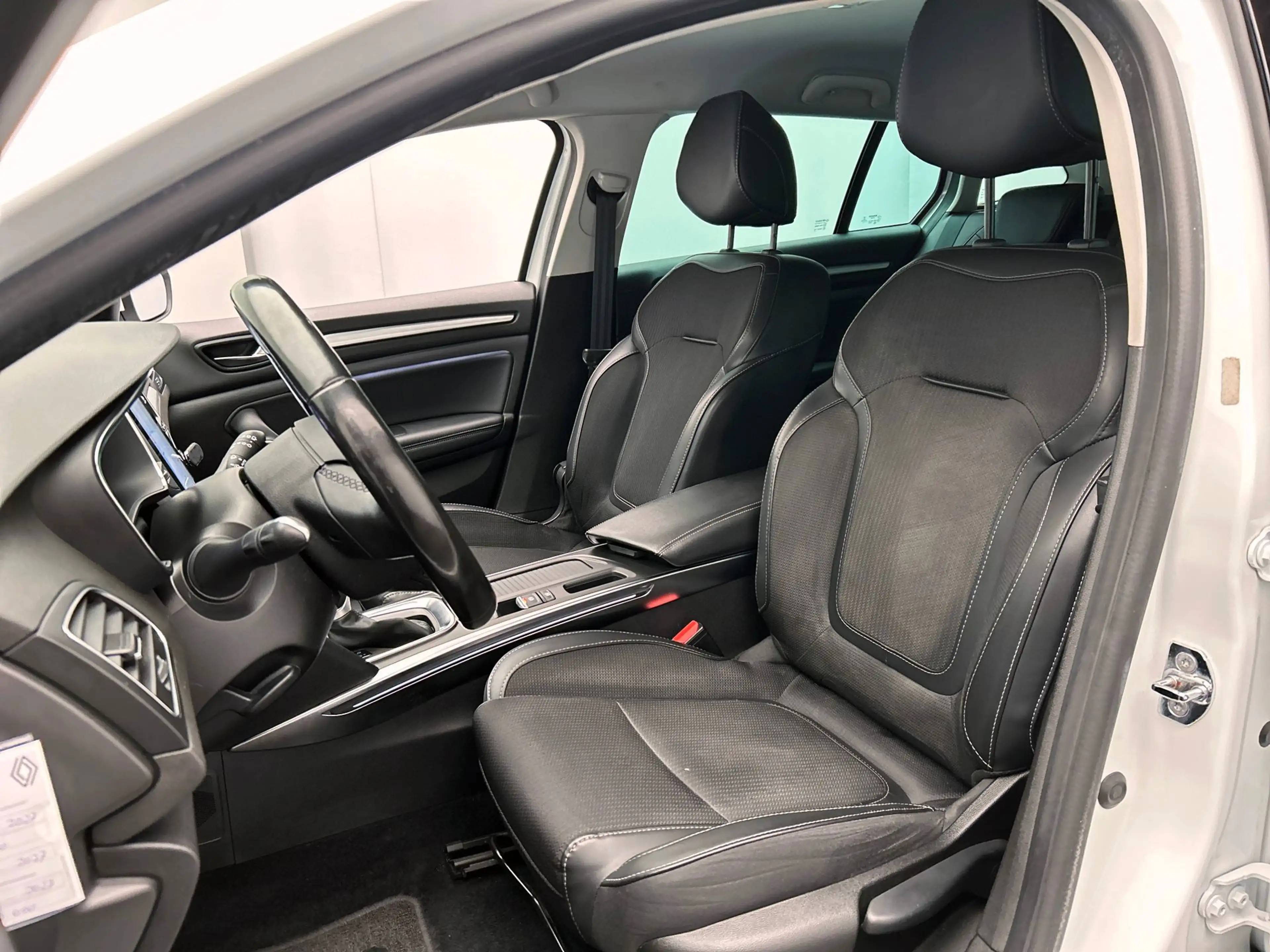 Renault Megane Estate 1.3 TCe Intens | Origineel NL | Dealer Onde — photo 40
