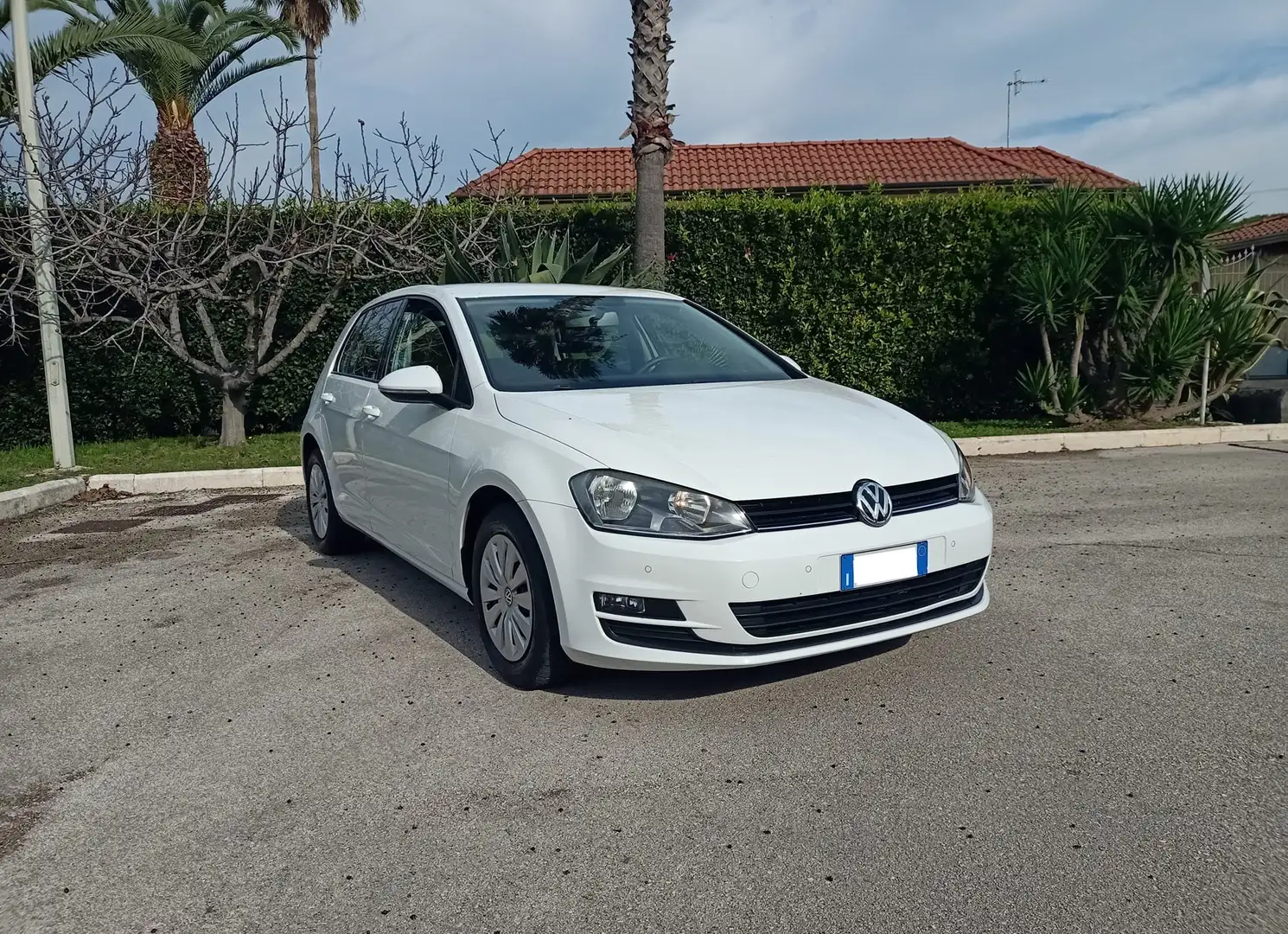 Volkswagen Golf 5p 1.6 tdi Trendline 90cv Bianco - 2