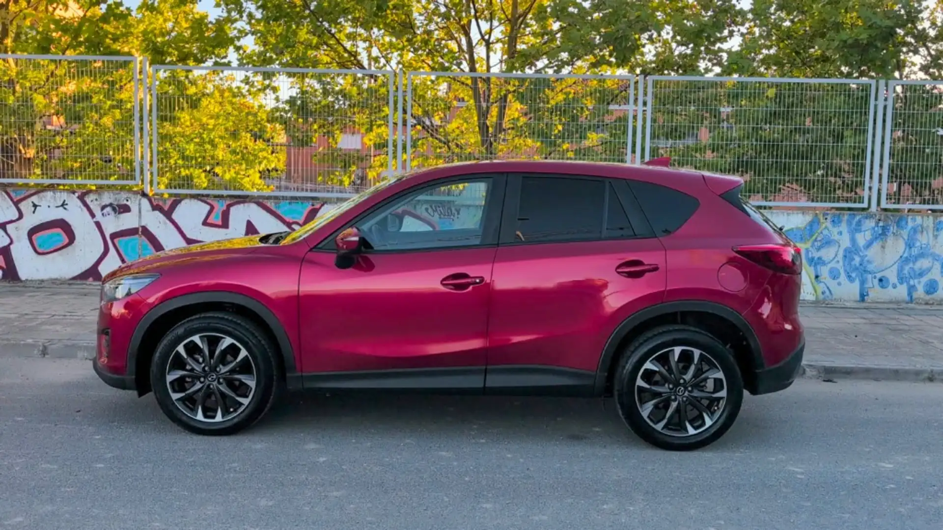 Mazda CX-5 2.0 Black Tech Edition 2WD 165 Burdeos - 2