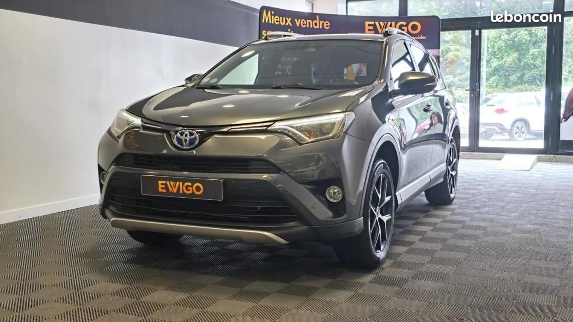 Toyota RAV 4 2.5 197H 155 HYBRID FULL-HYBRID DESIGN 4X4 CVT BVA Grijs - 2