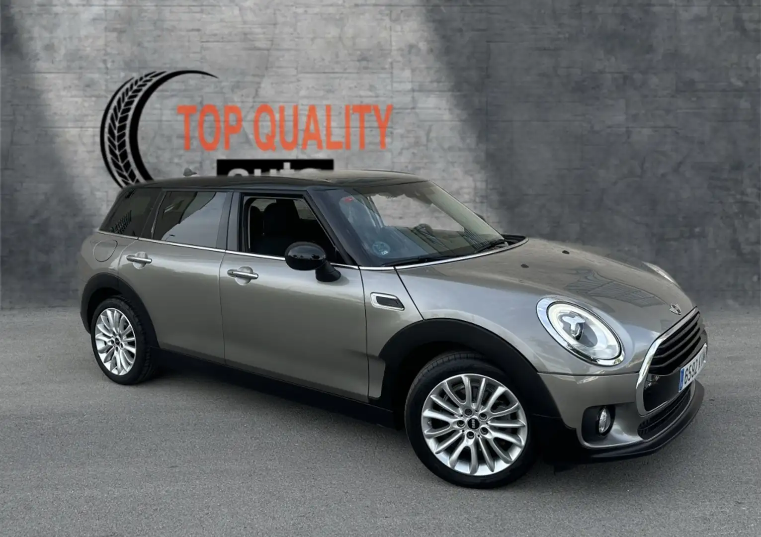 MINI Cooper D Clubman Gris - 2