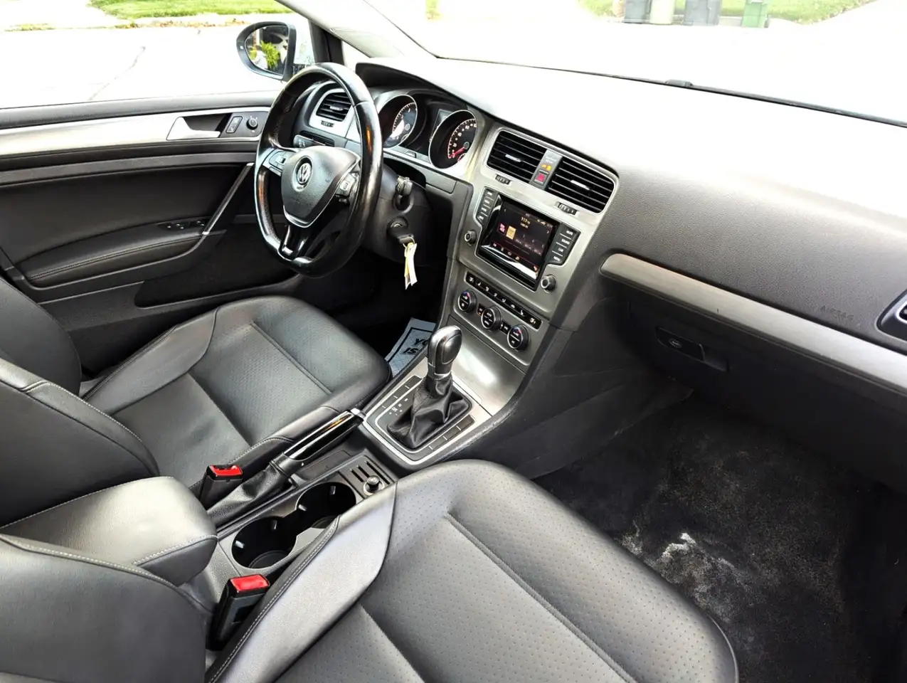 Volkswagen Golf снимка Volkswagen Golf