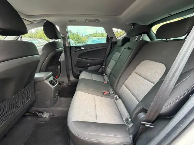 Hyundai Tucson view 12