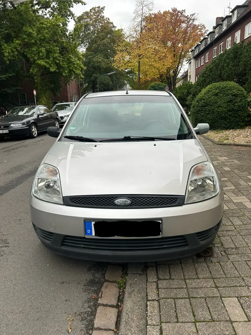 Ford Fiesta Courier Family - 1