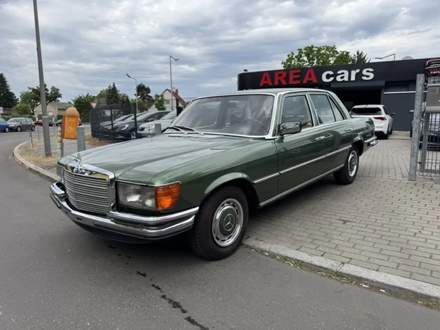 Mercedes-Benz 280 S W116 LIMO SCHIEBEDACH OLDTIMER Groen - 1
