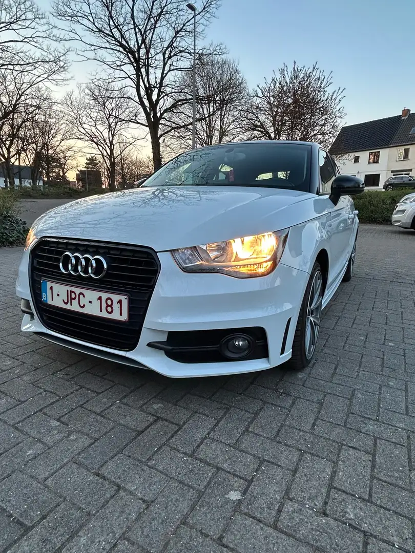 Audi A1 1.6 TDI Sportback S line edition Blanc - 1