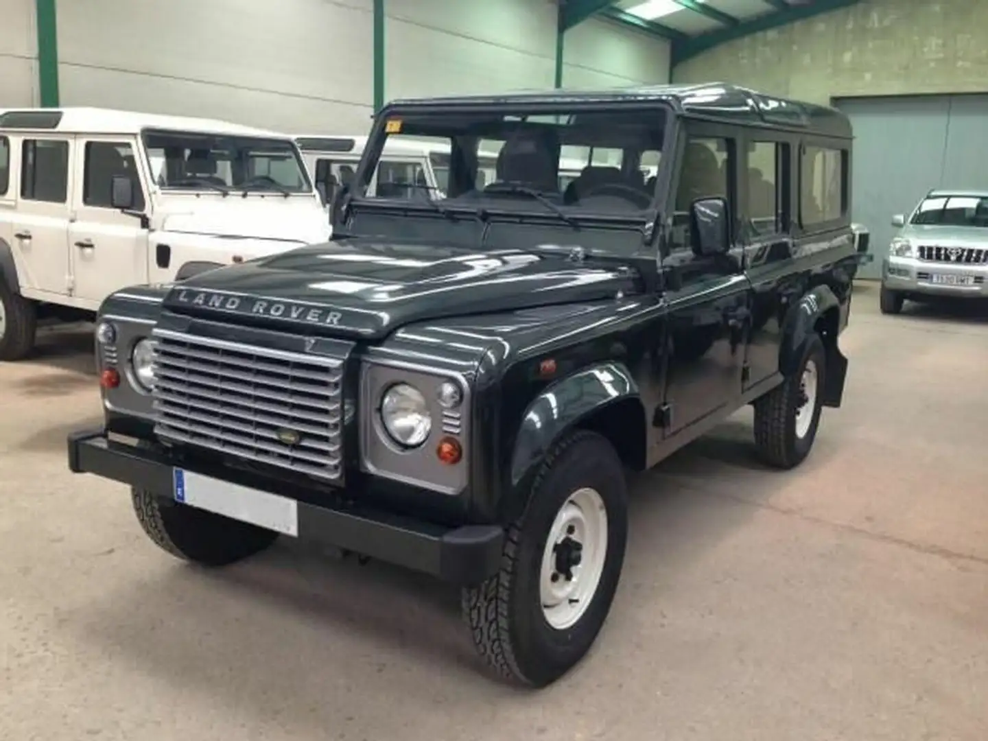 Land Rover Defender 110 SW E Verde - 2