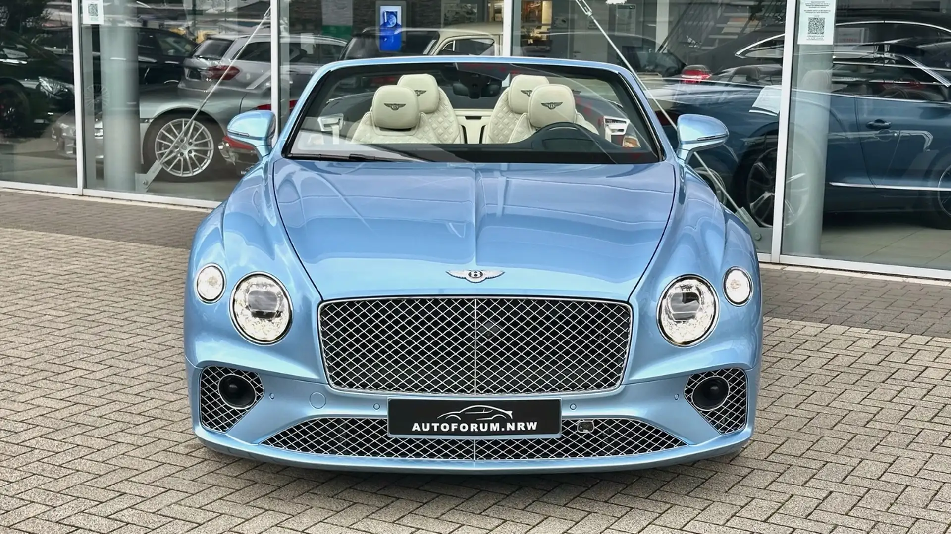 Bentley Continental GTC 4.0 V8 - 22" Zoll - Headup - Massage - 34548km Silber - 2